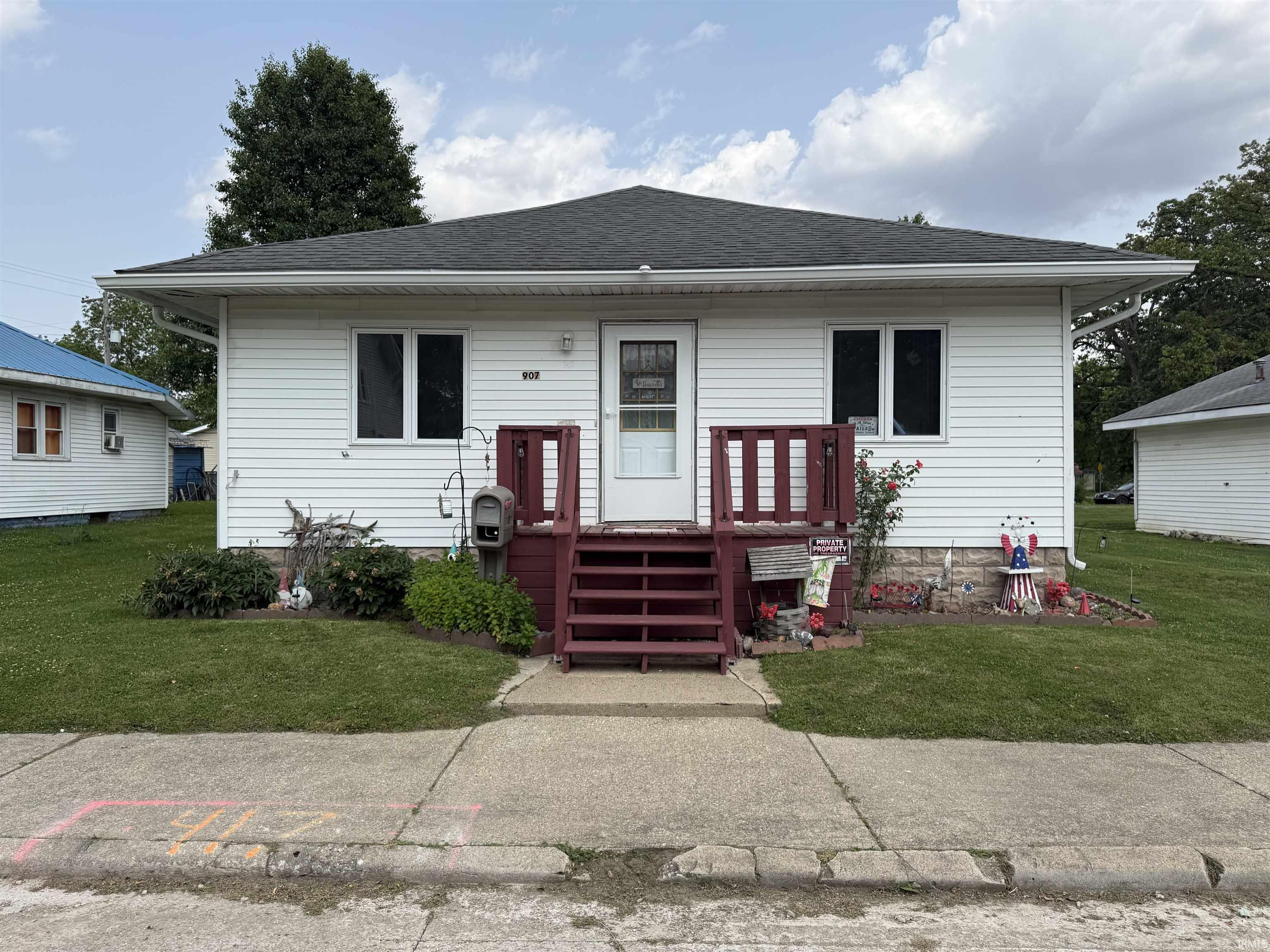 907 S Main Street