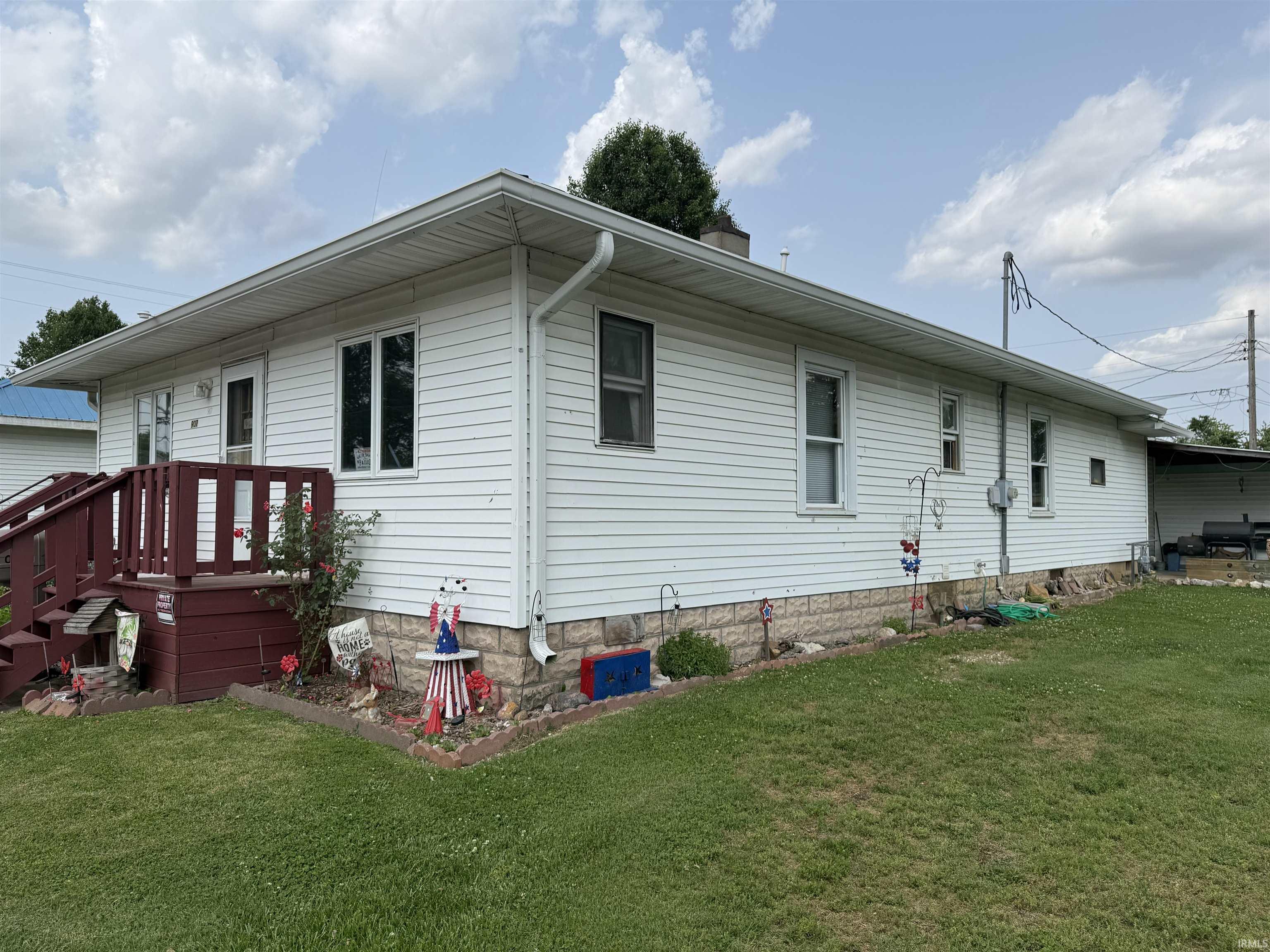 907 S Main Street