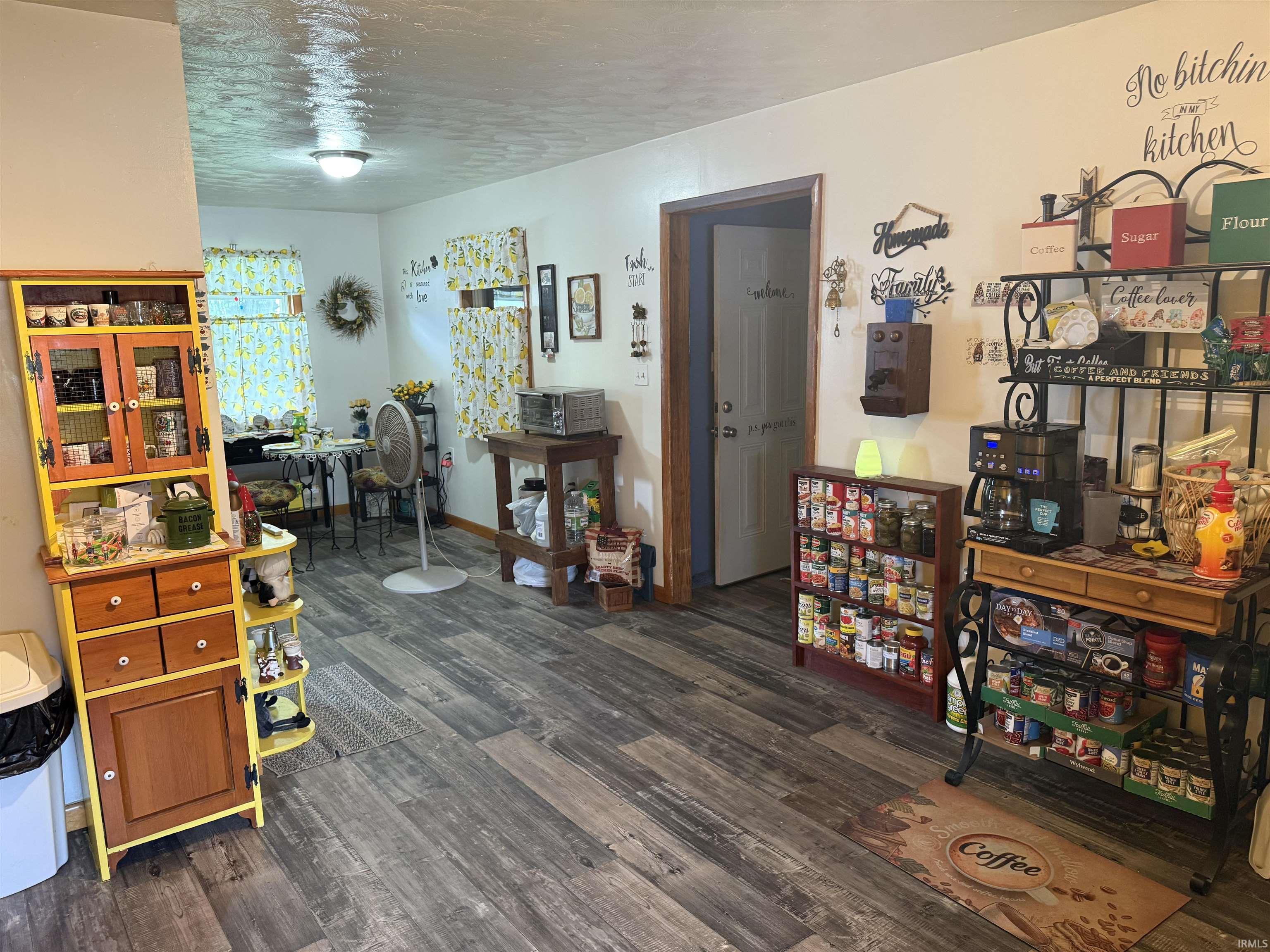 907 S Main Street