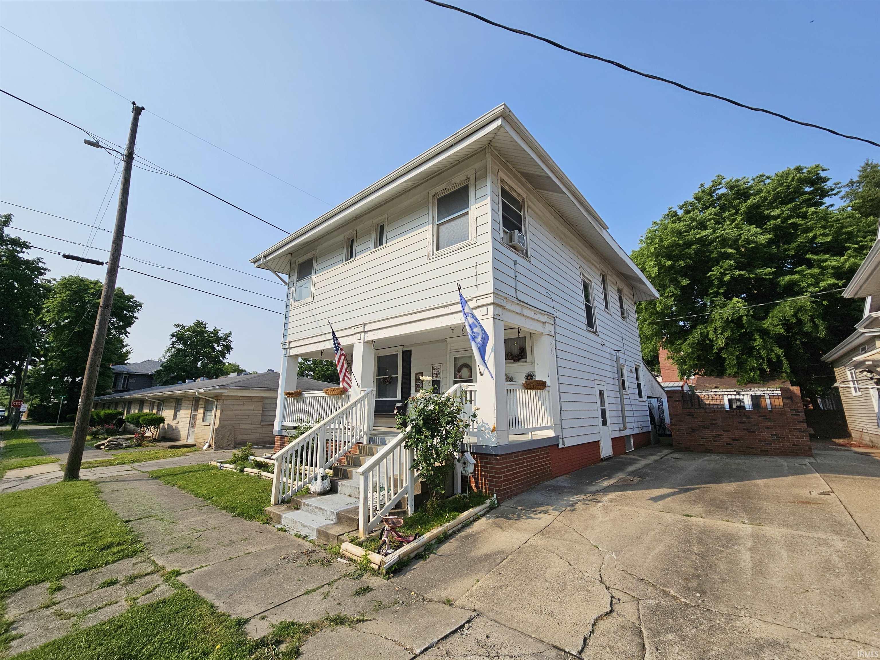 209 Seminary Street