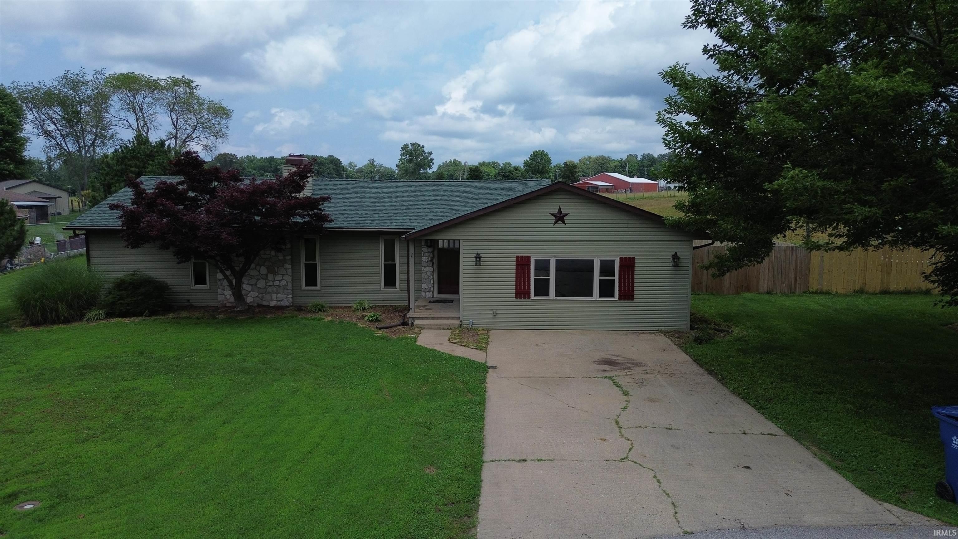 1821 E Johnson Lane