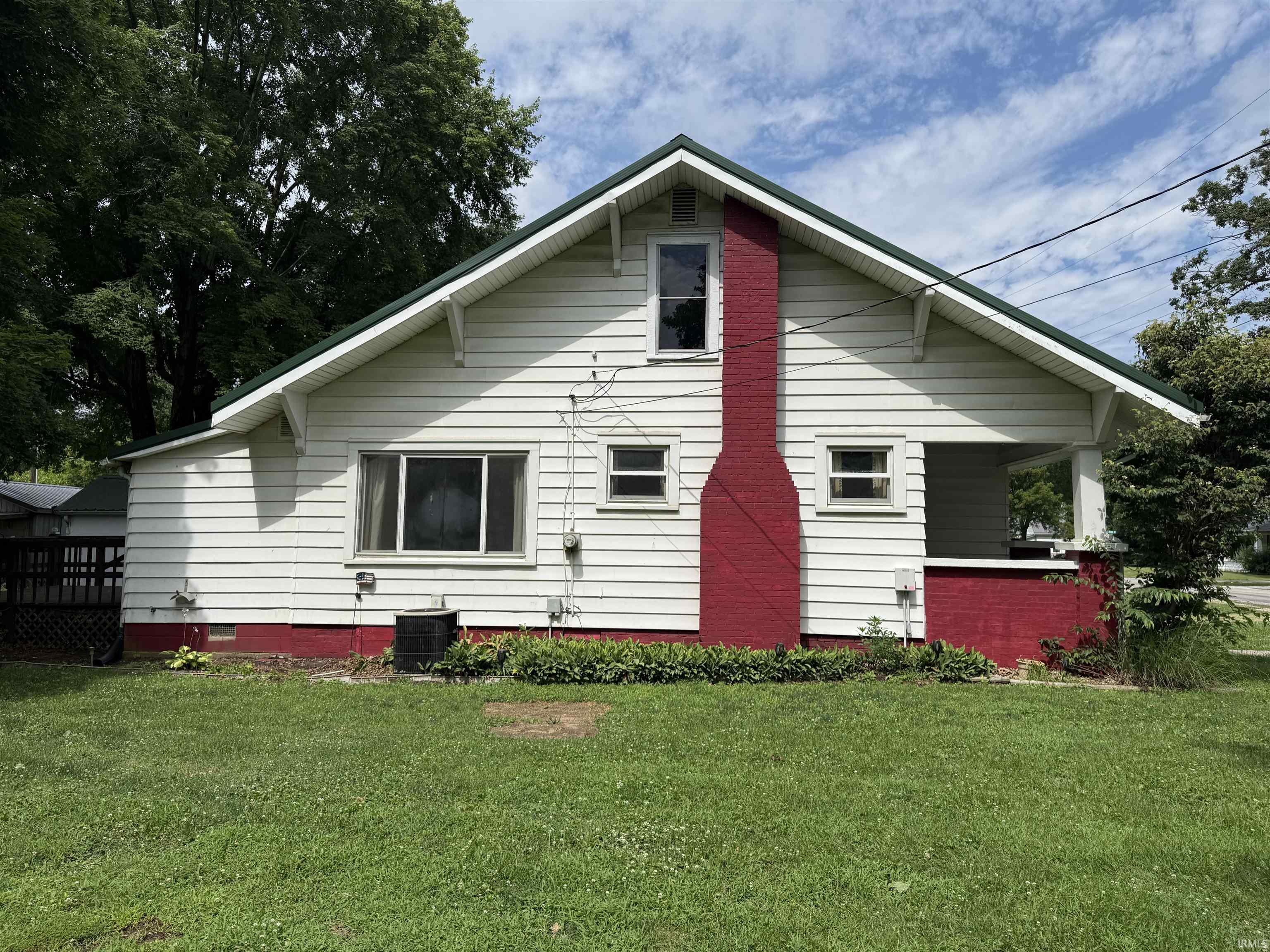 405 E College Street