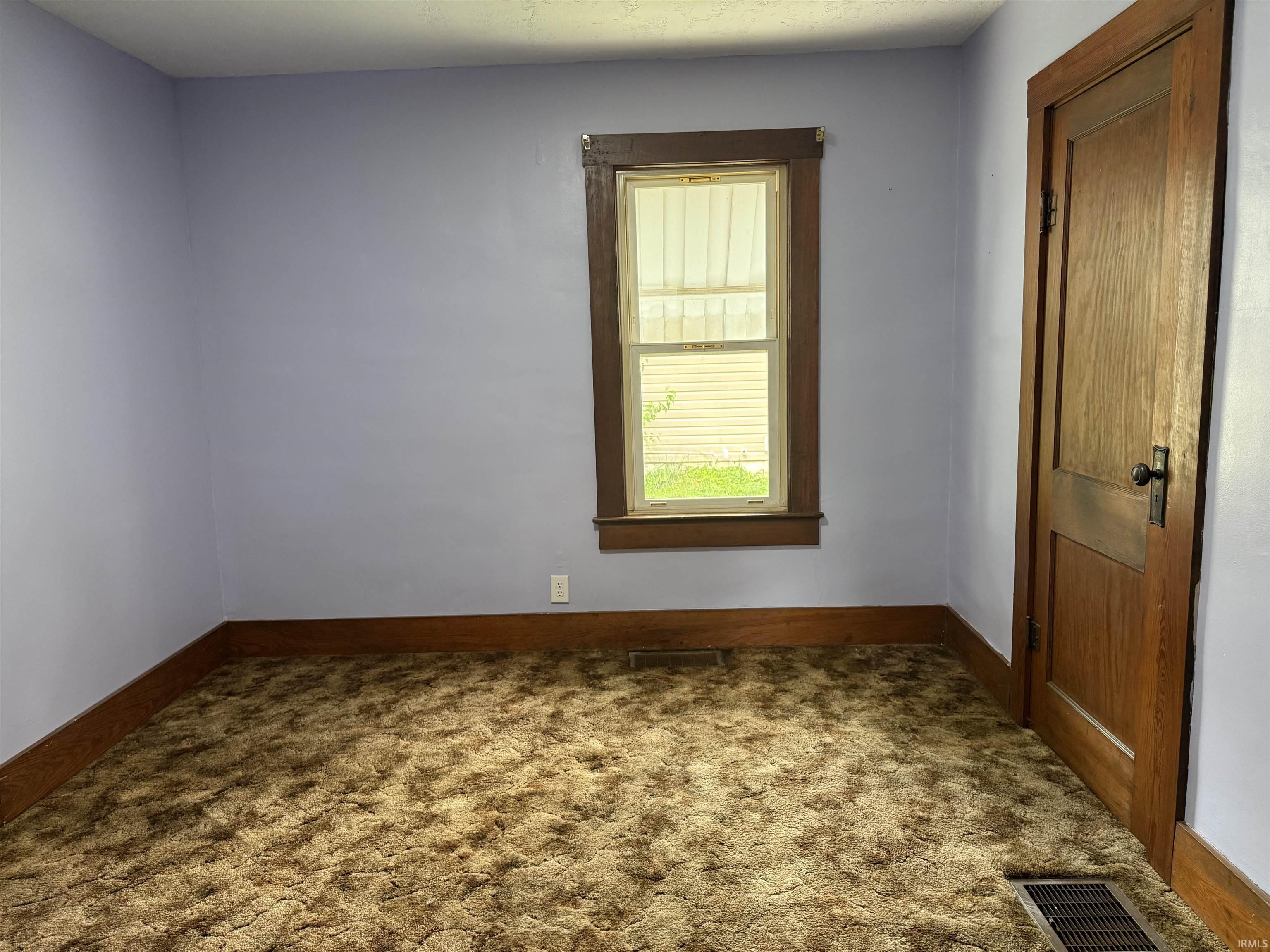 405 E College Street