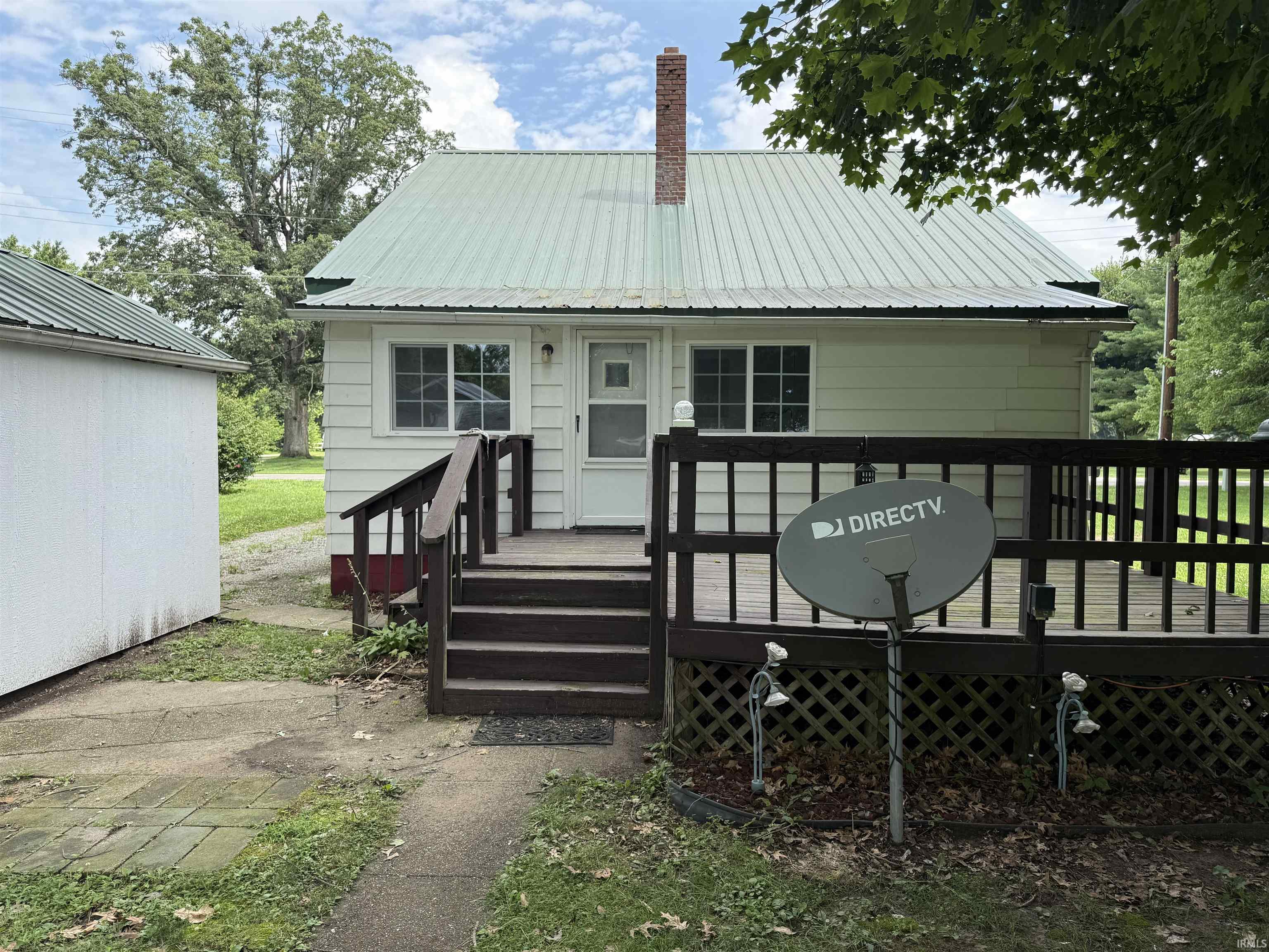 405 E College Street