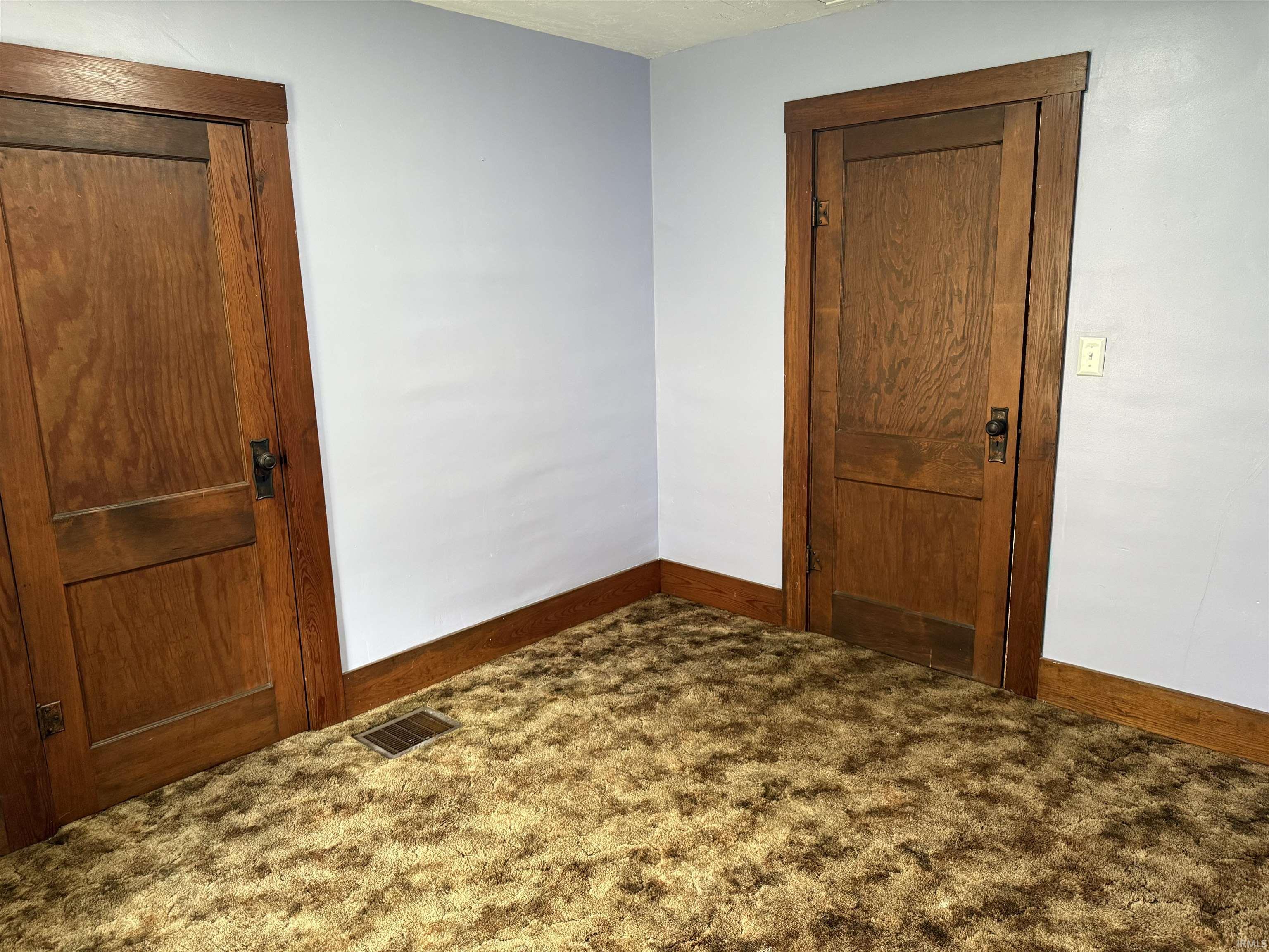 405 E College Street