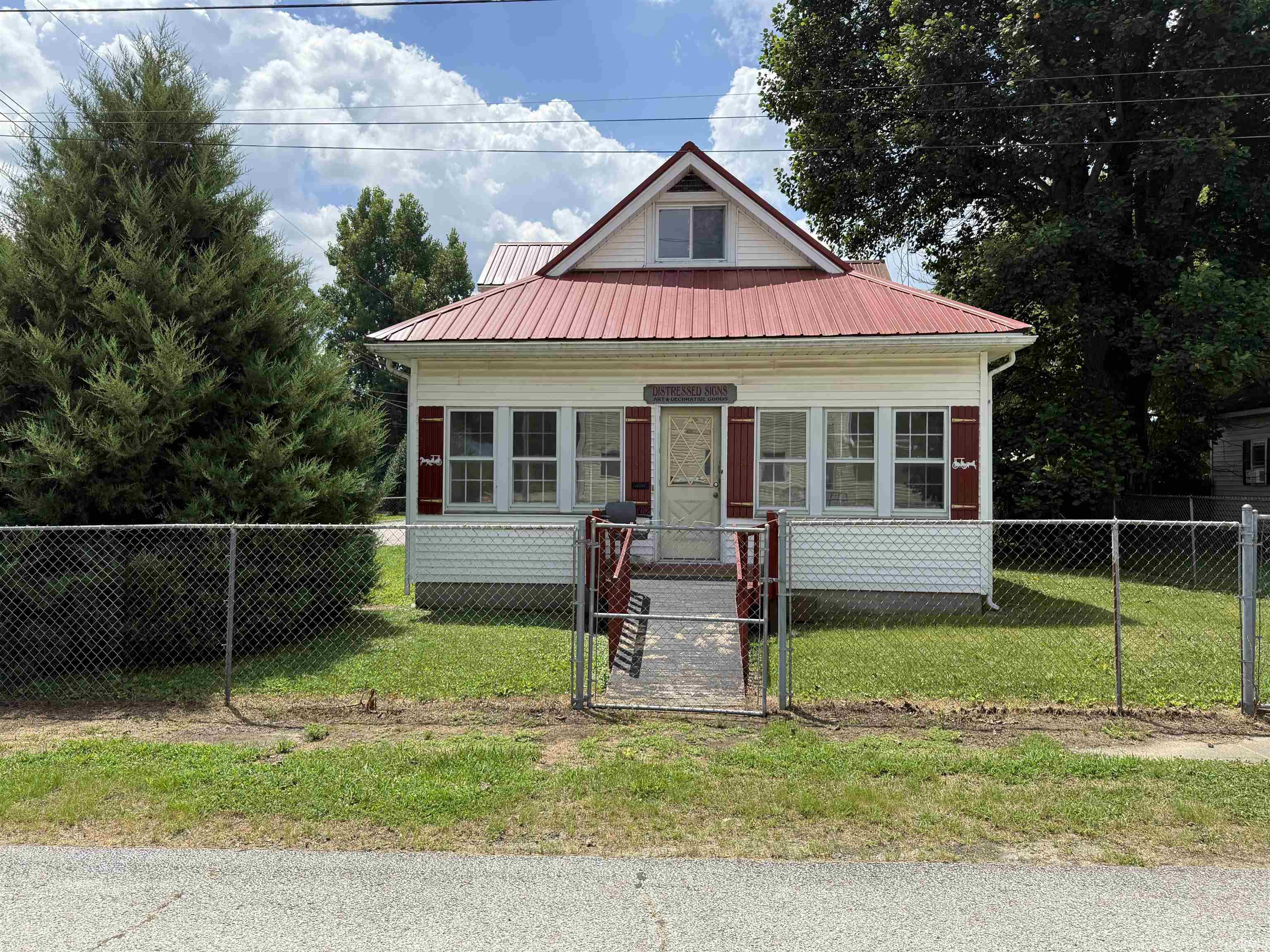 602 Maple Street