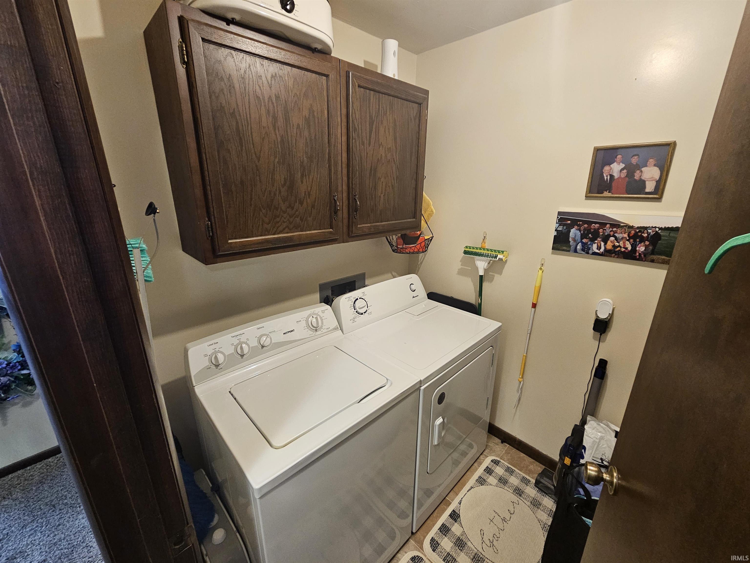 3441 E Warren Circle