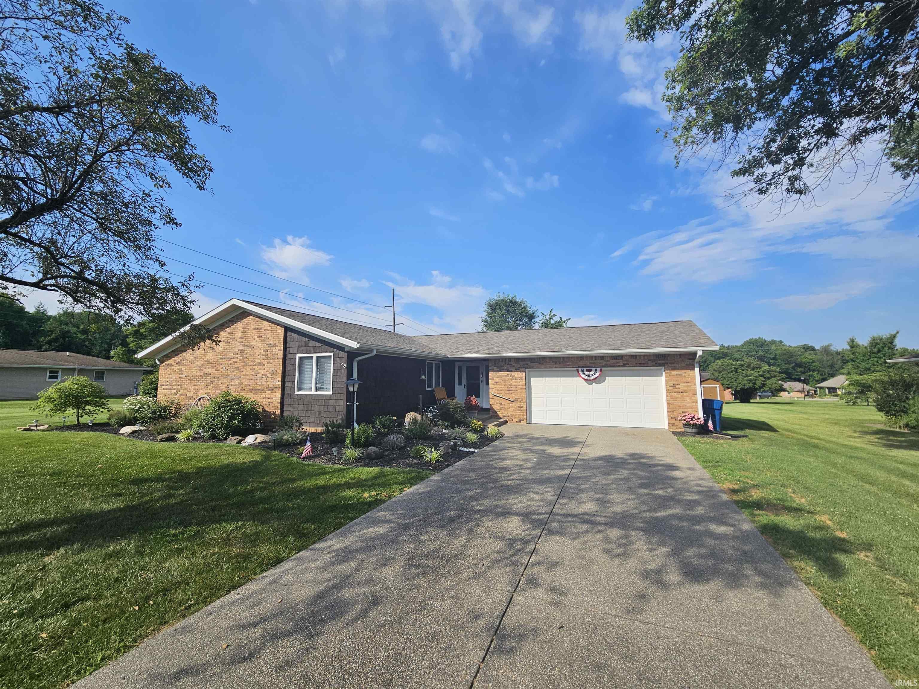 3441 E Warren Circle