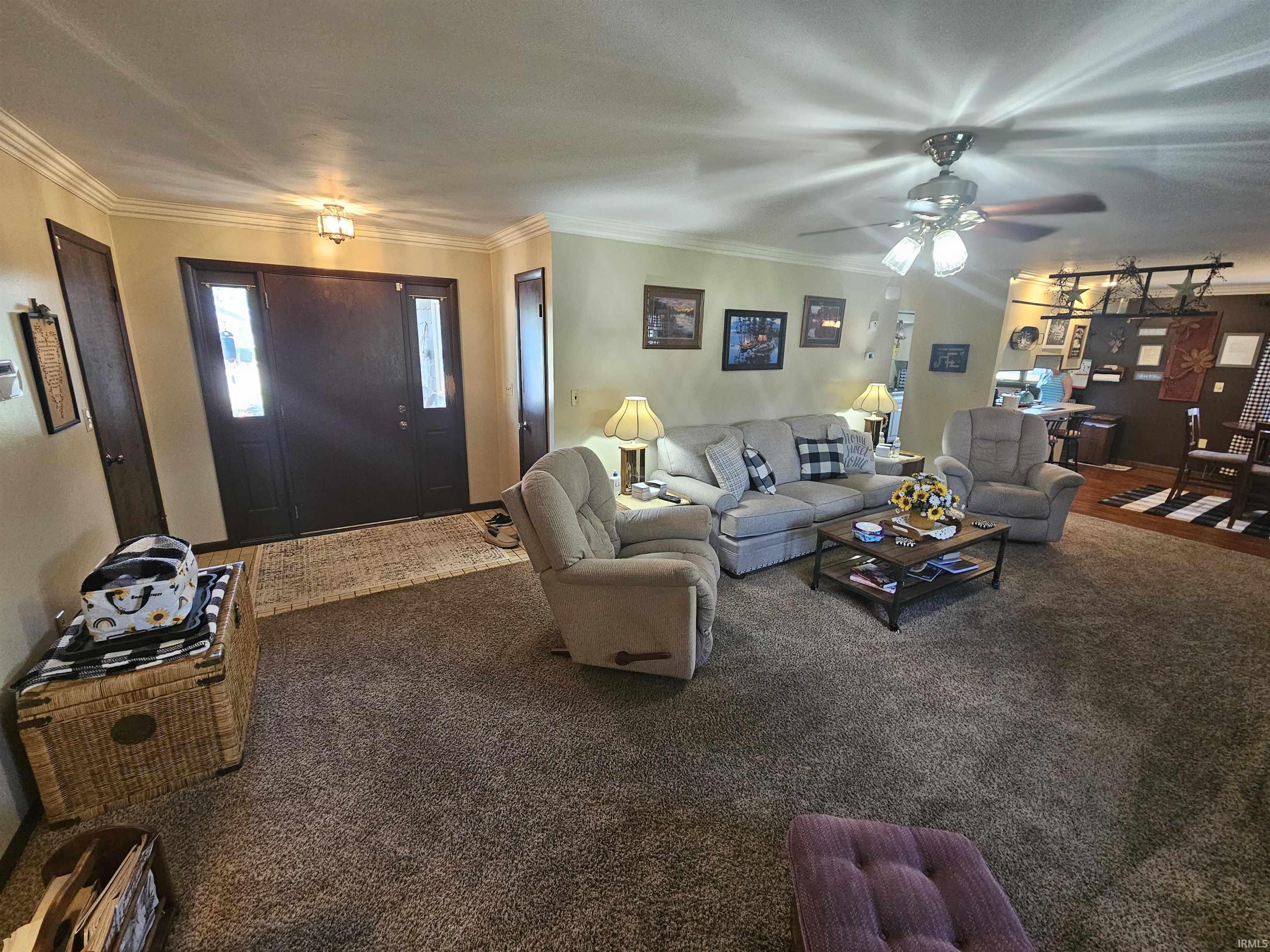 3441 E Warren Circle