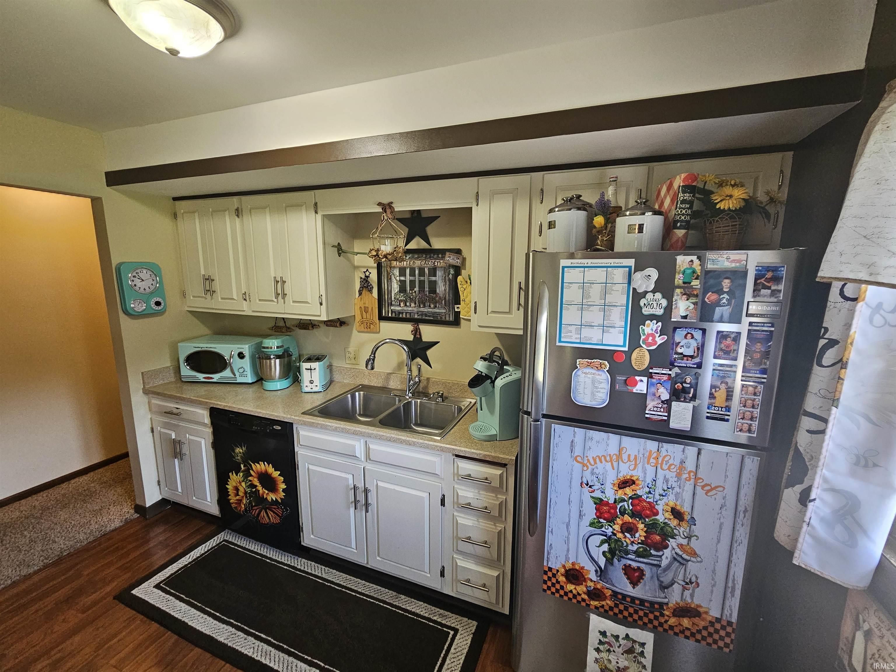 3441 E Warren Circle