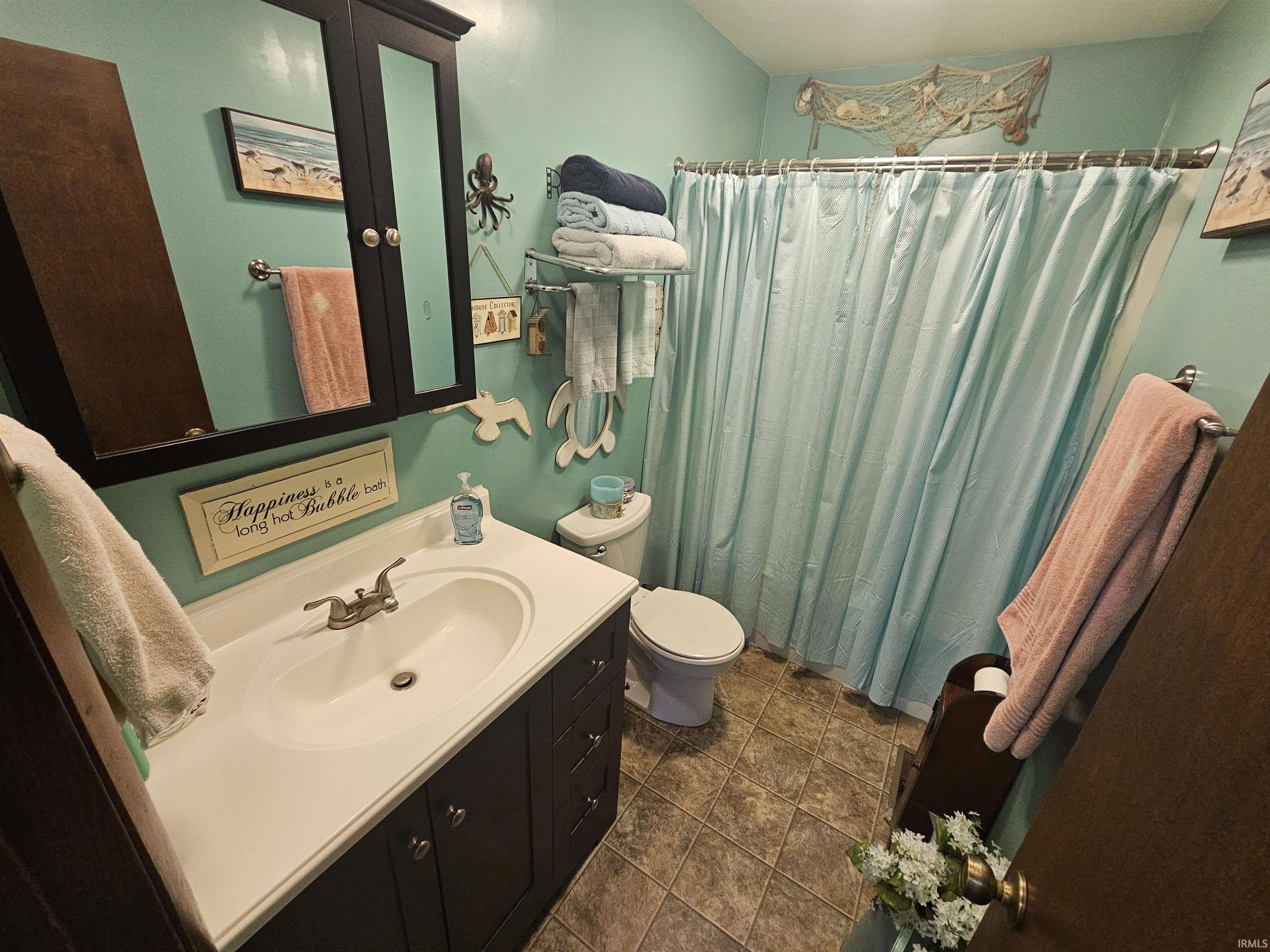 3441 E Warren Circle