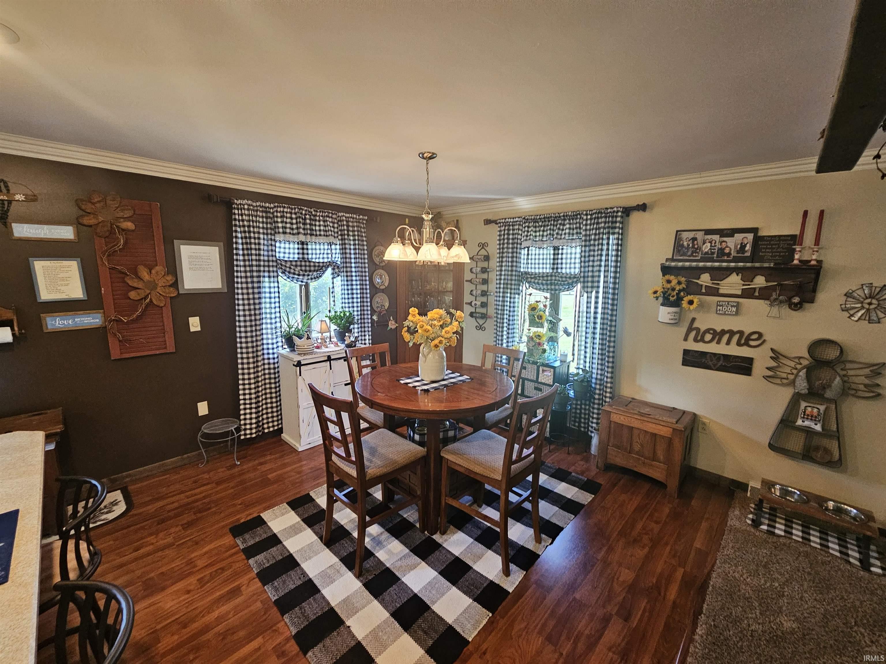 3441 E Warren Circle