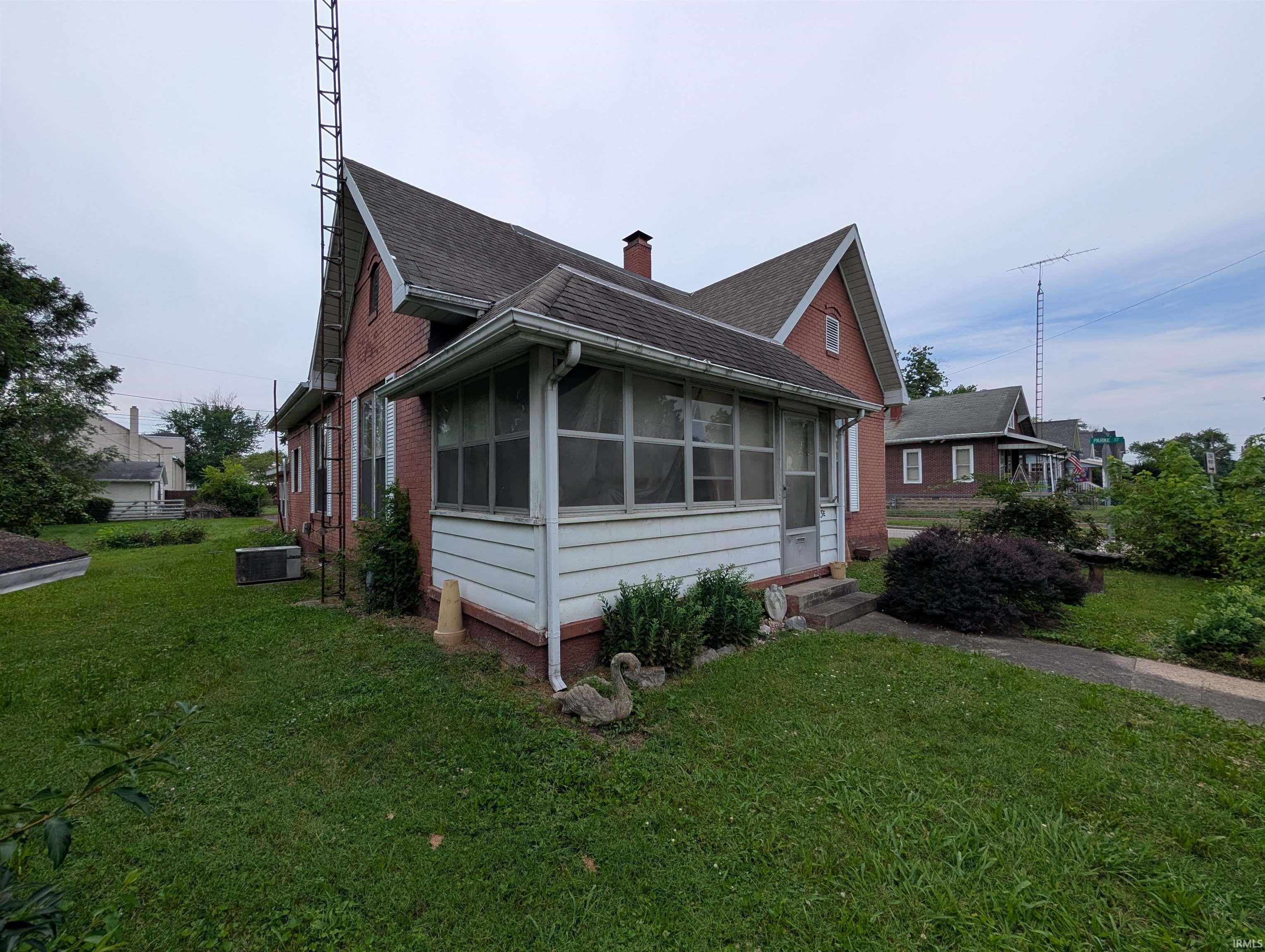 3 E Eberwine Avenue
