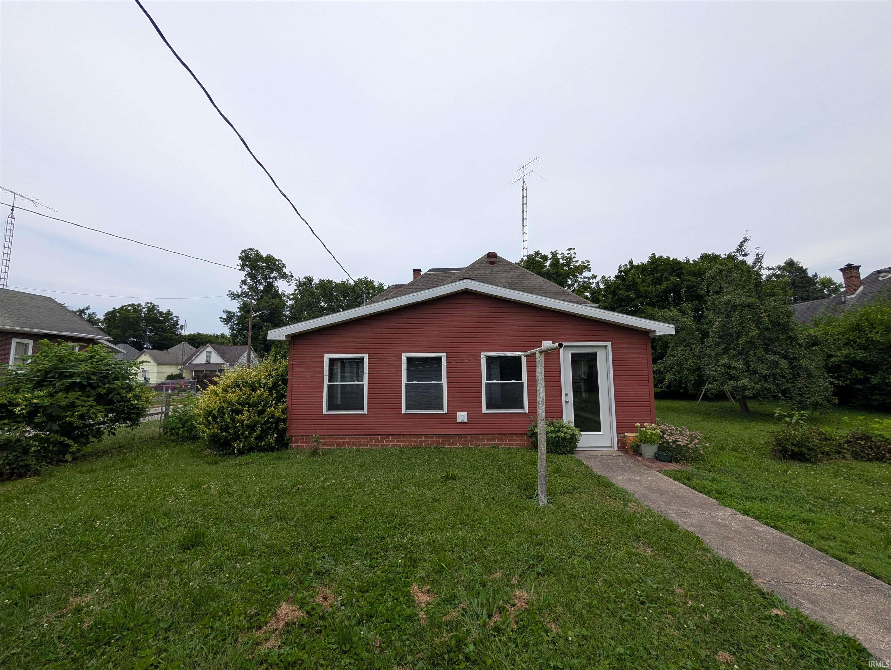 3 E Eberwine Avenue