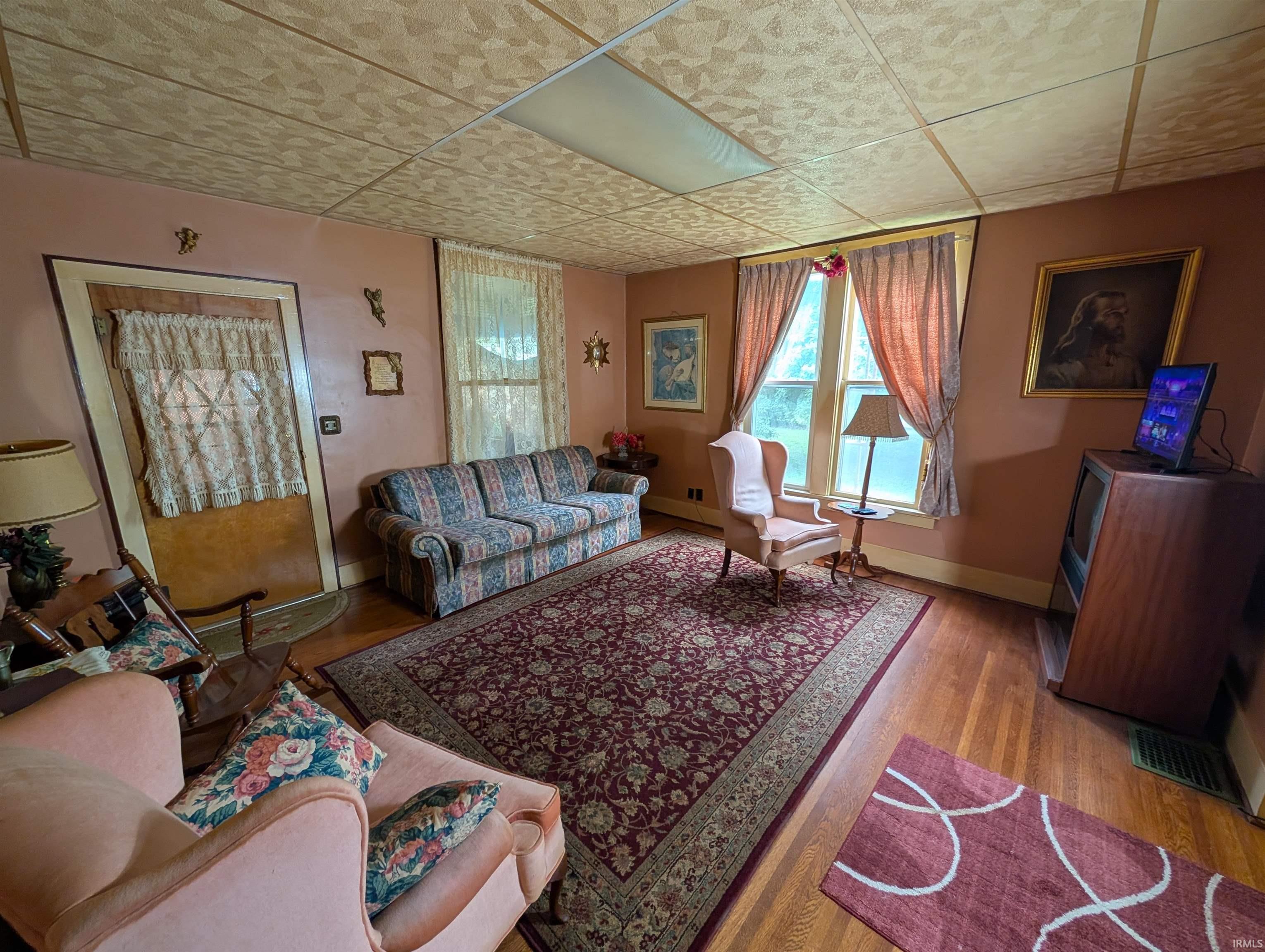 3 E Eberwine Avenue