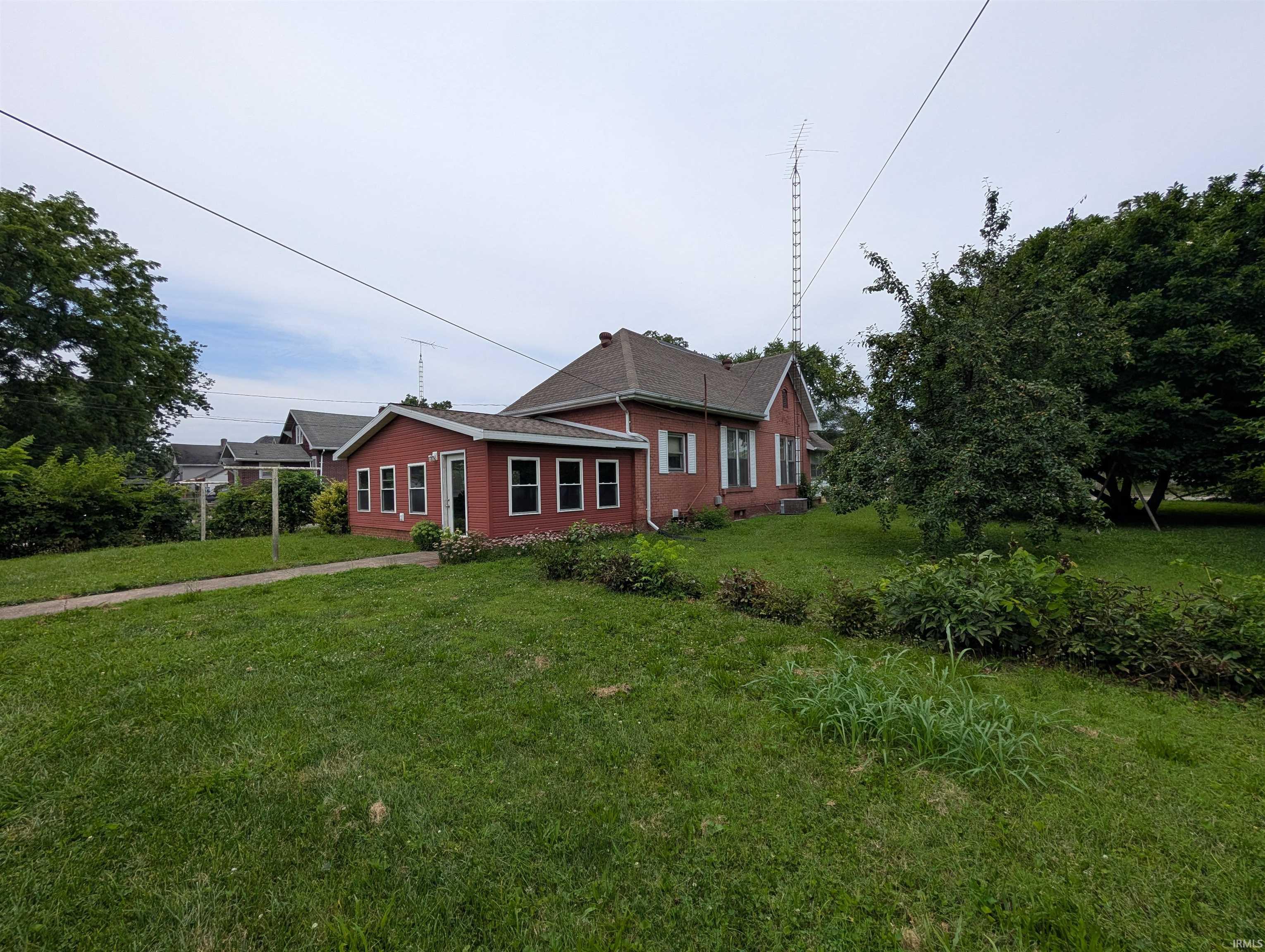 3 E Eberwine Avenue