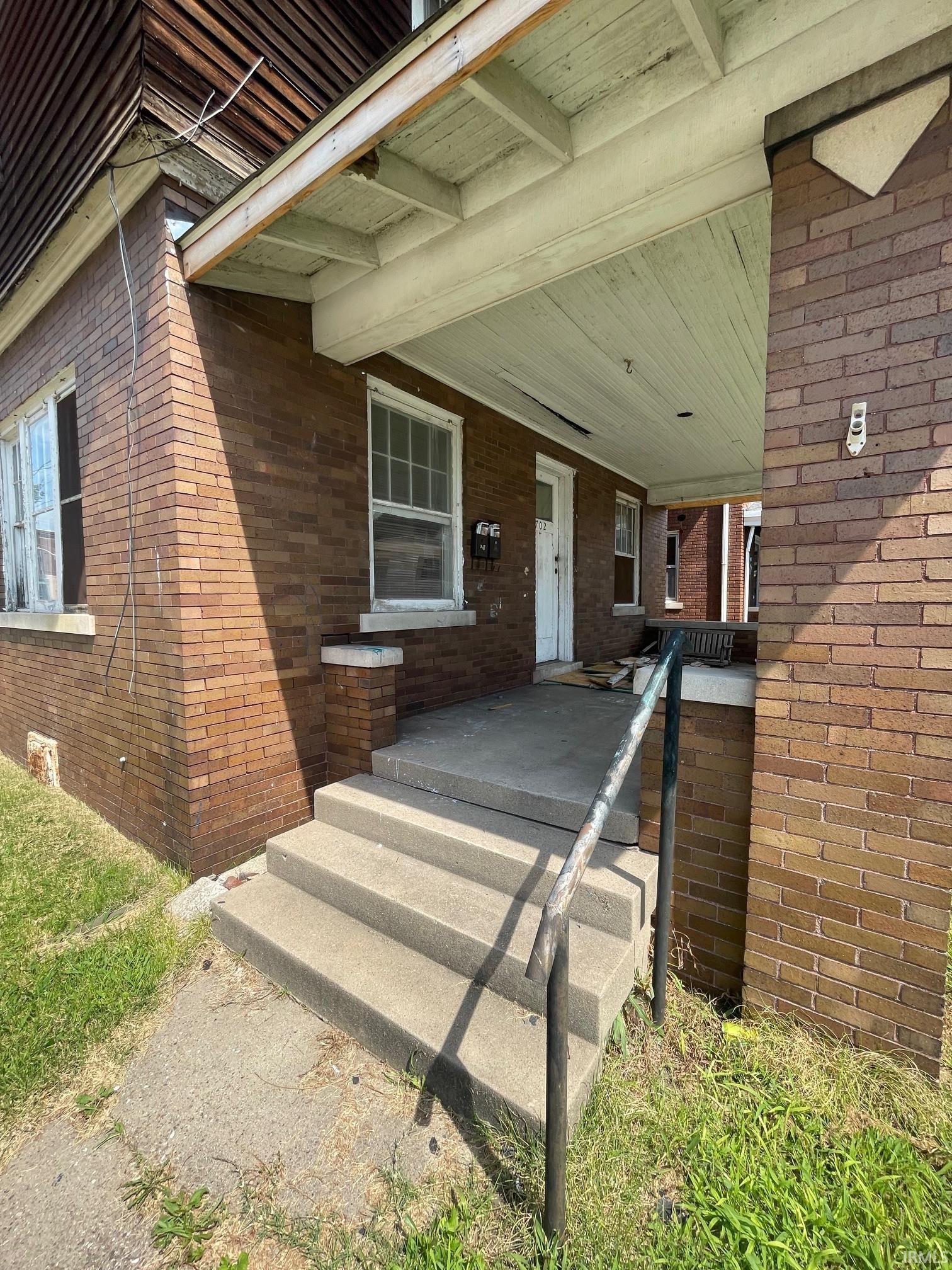 702 Buntin Street