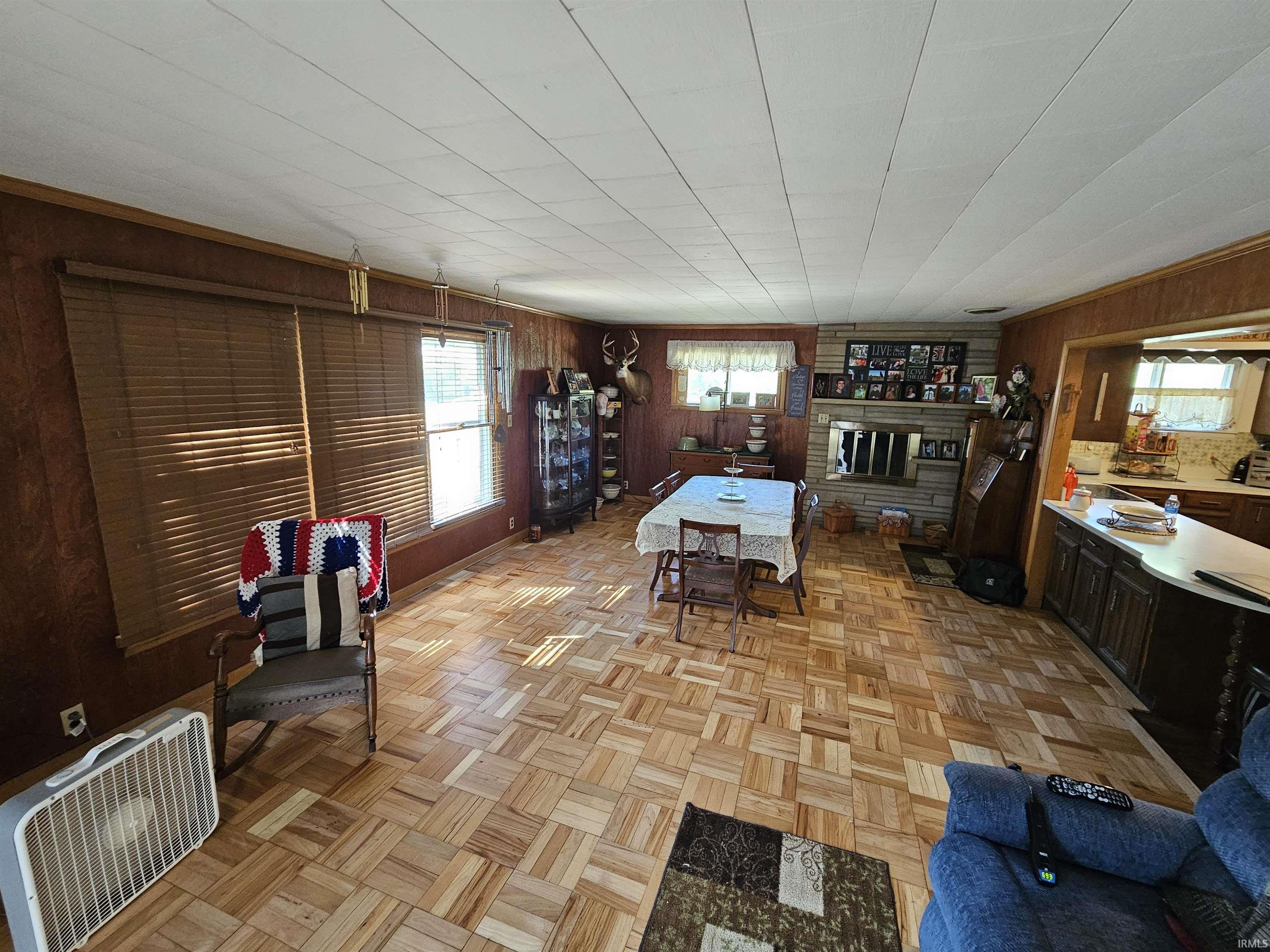 2449 Hillcrest Road