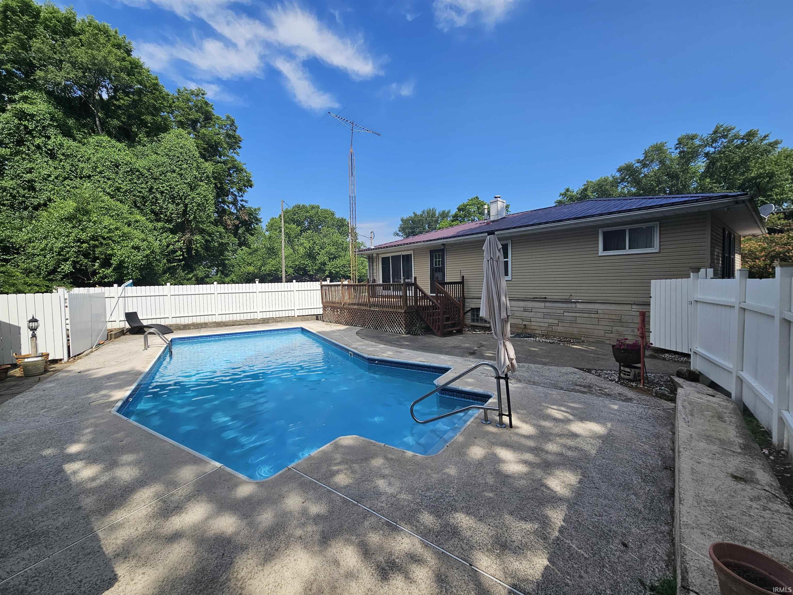 2449 Hillcrest Road