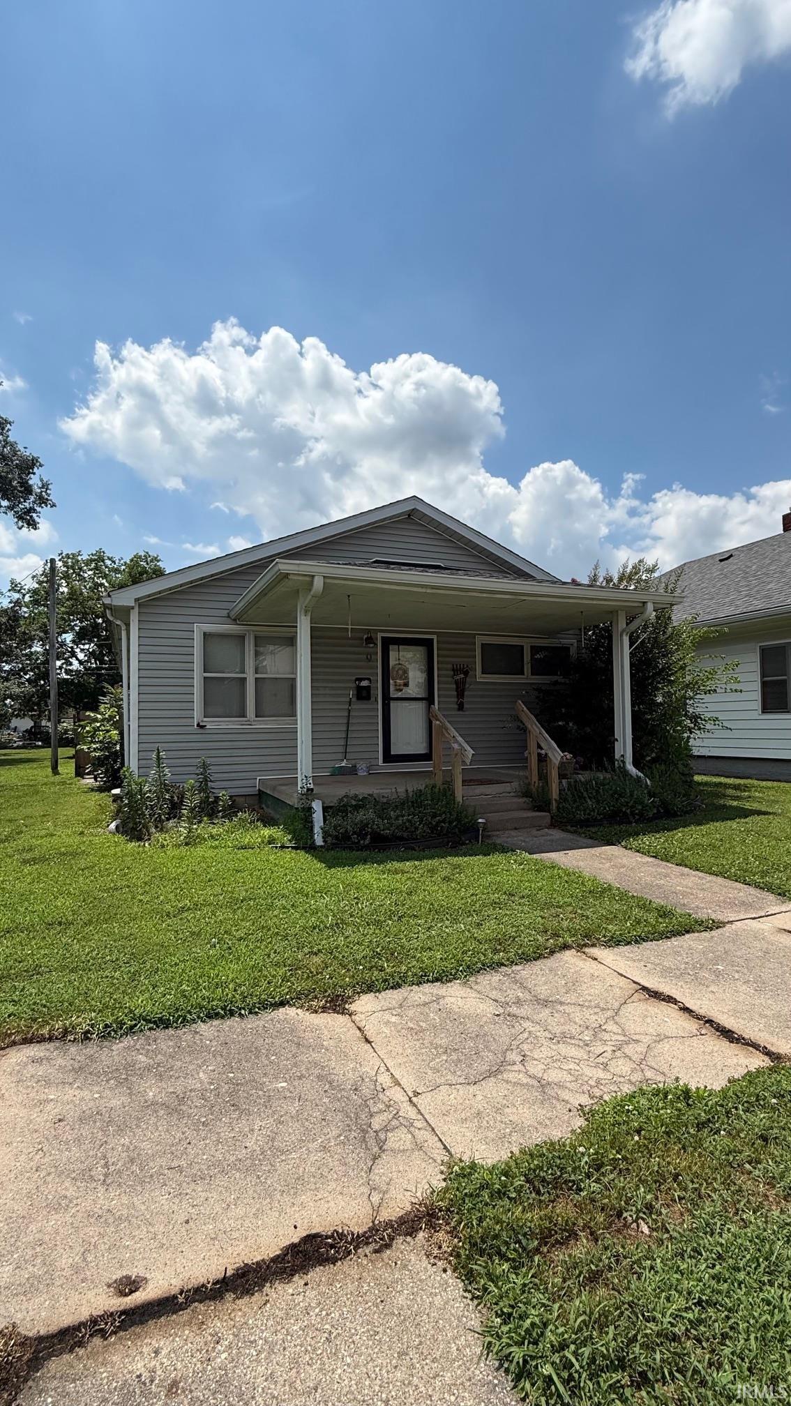 9 E Reel Avenue