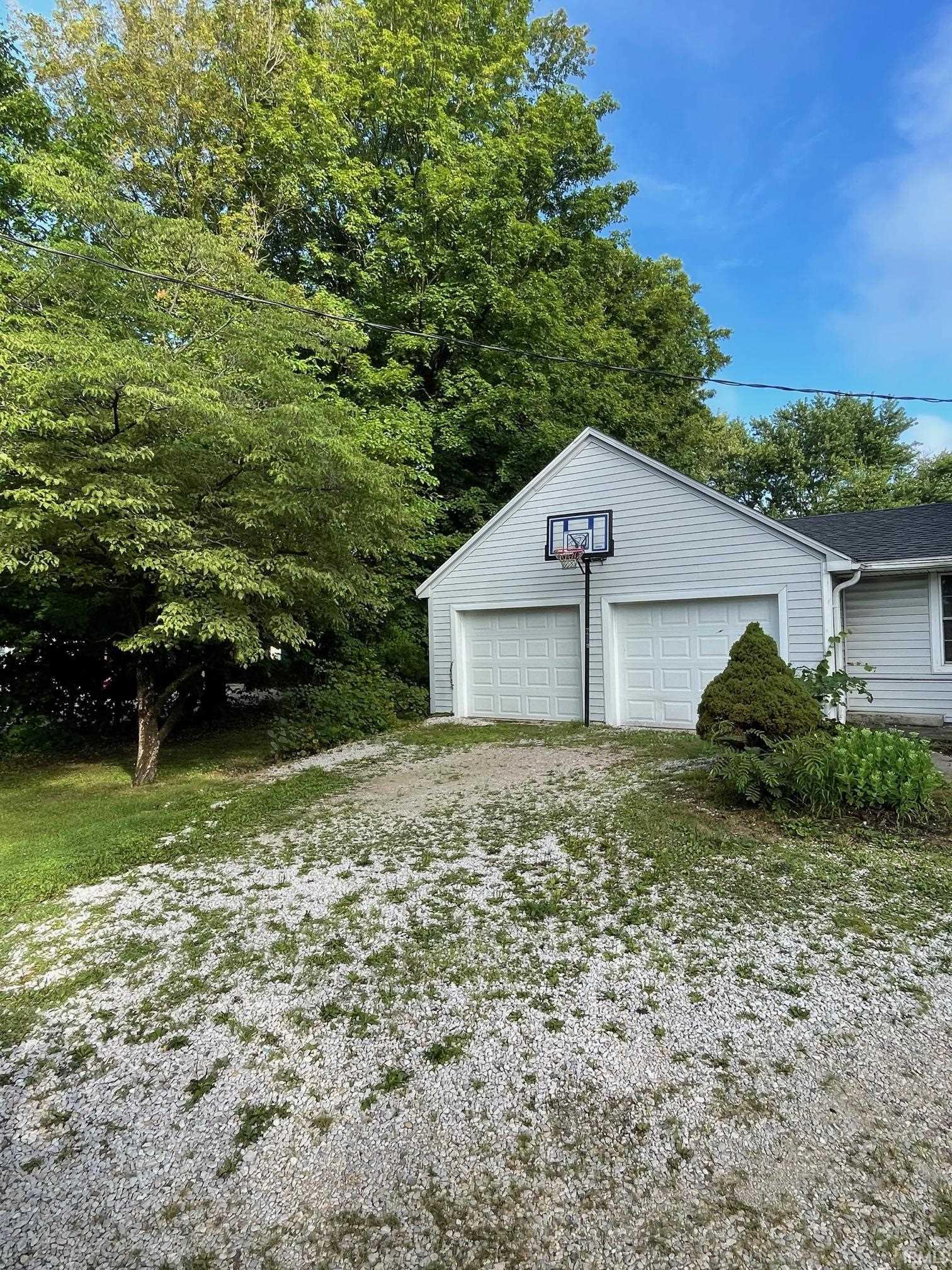 802 N Rod & Gun Club Road