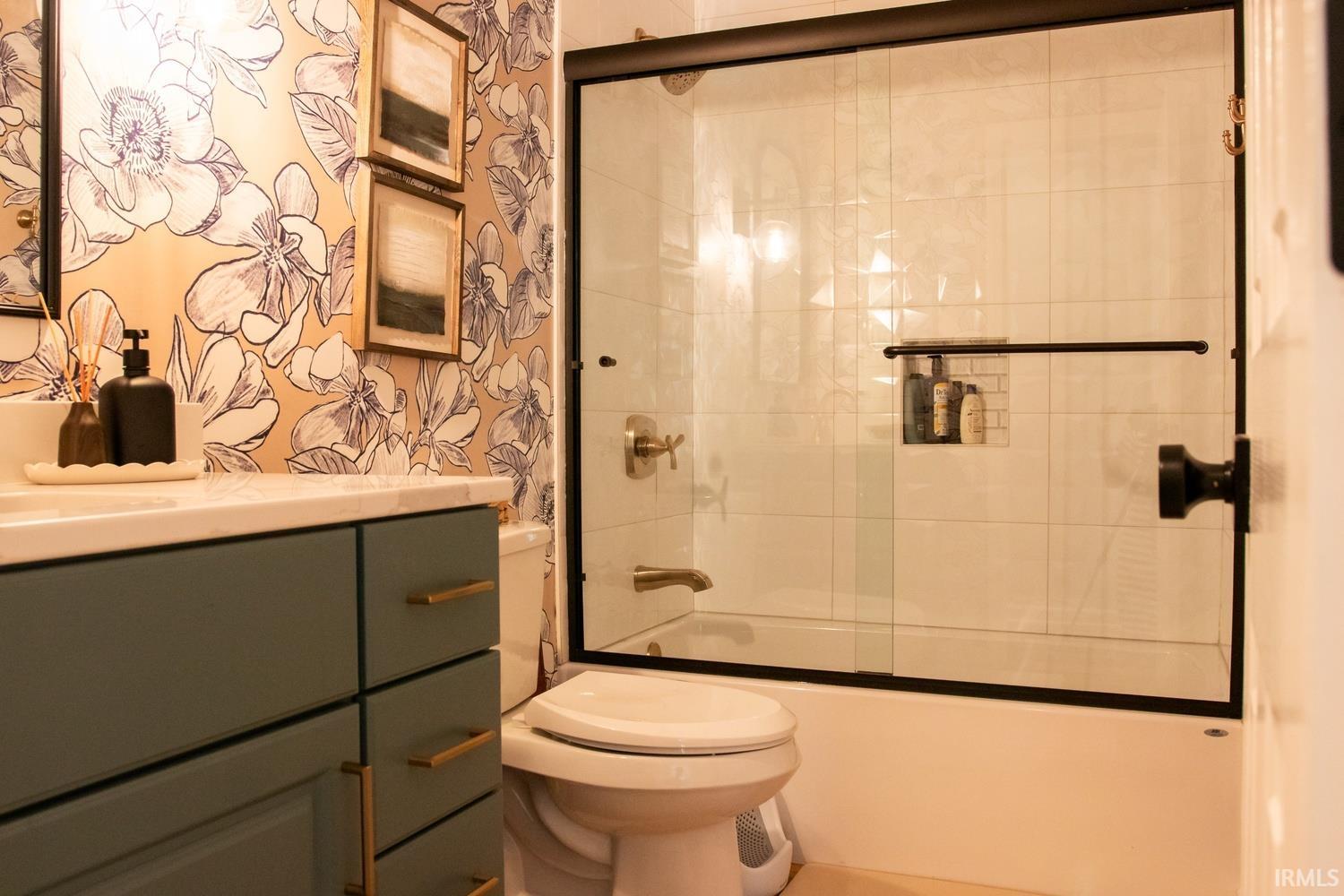 900 N Honeysuckle Lane