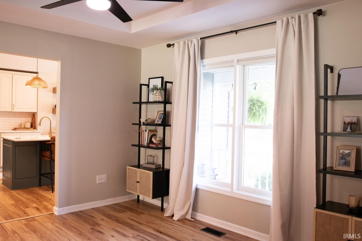 900 N Honeysuckle Lane