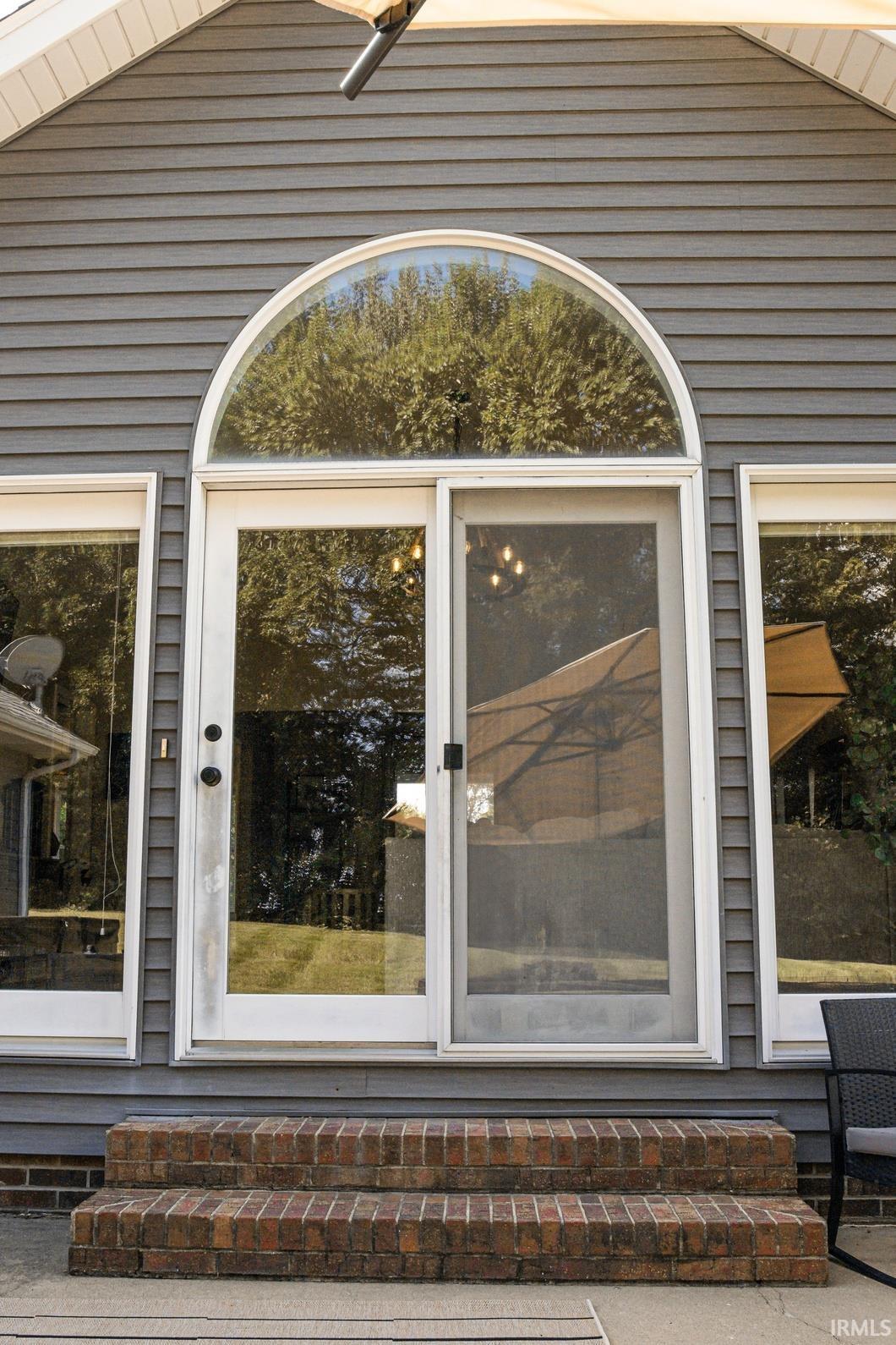 900 N Honeysuckle Lane