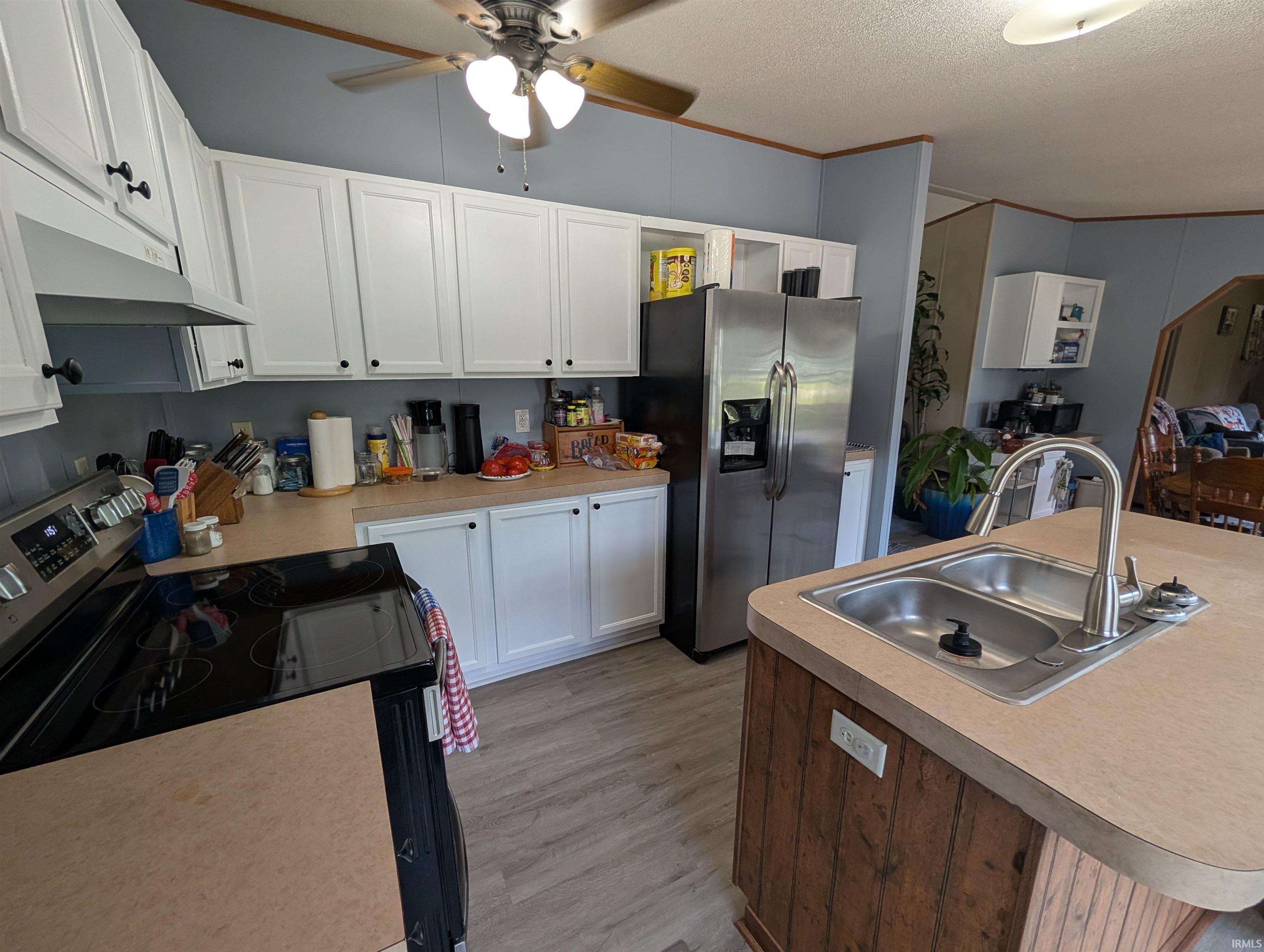 201 W First Street
