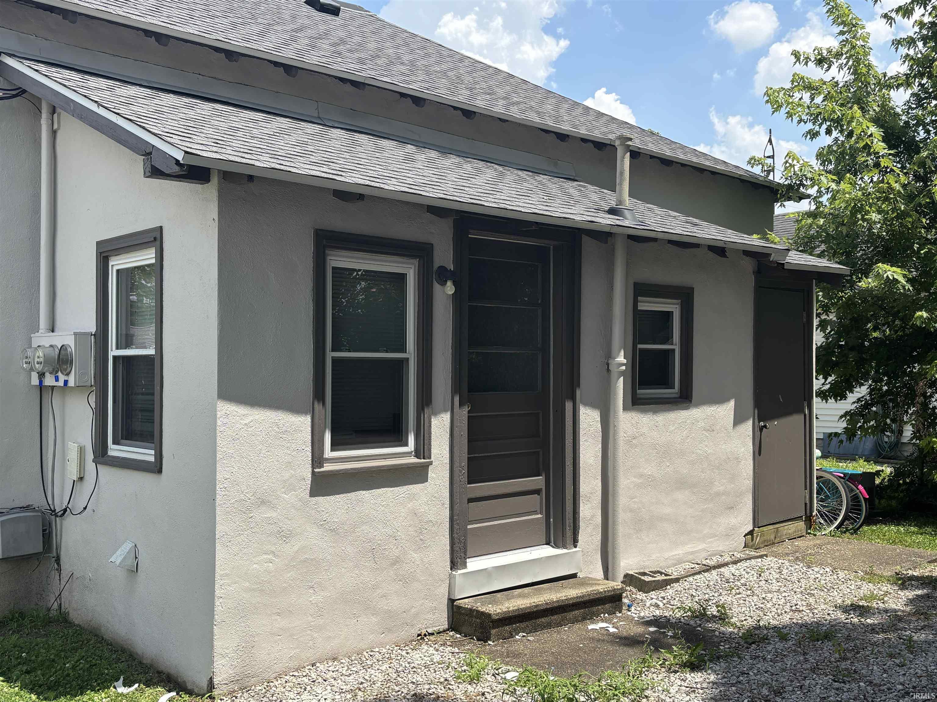 1205 Nicholas Street Unit: 2