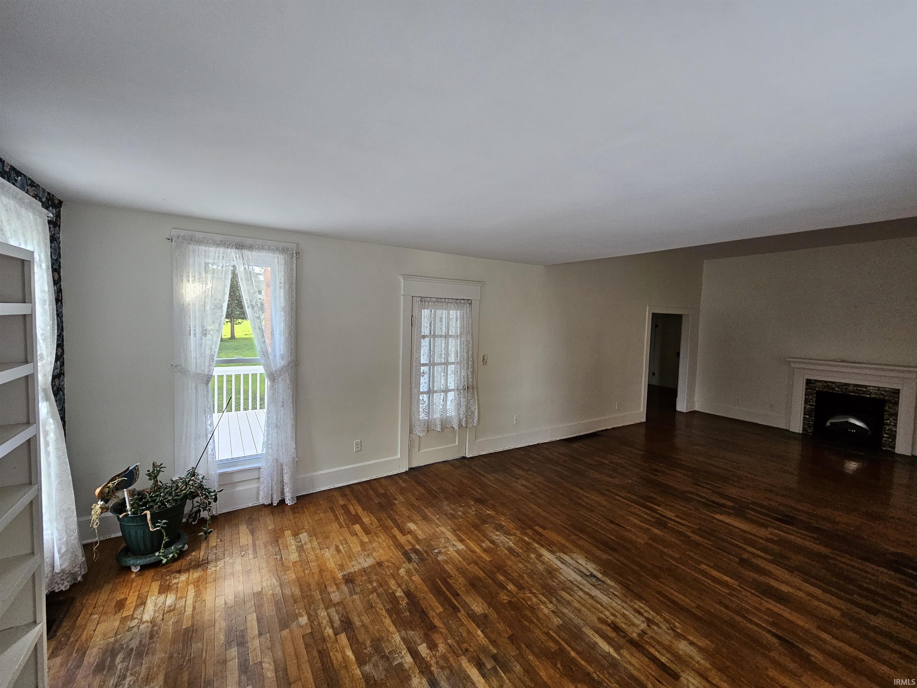 3232 S Petersburg Road