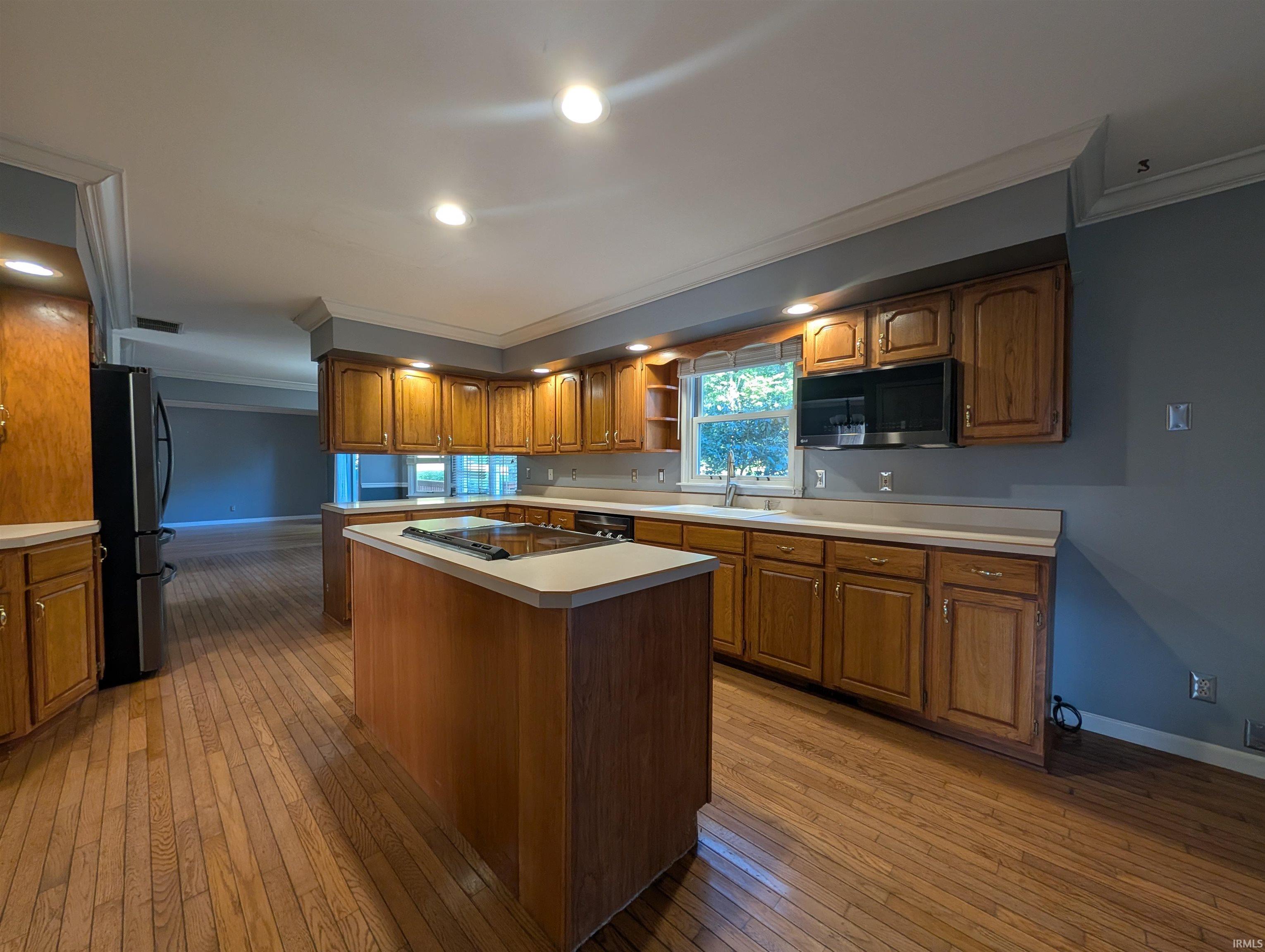 1147 N Sassafrass Drive