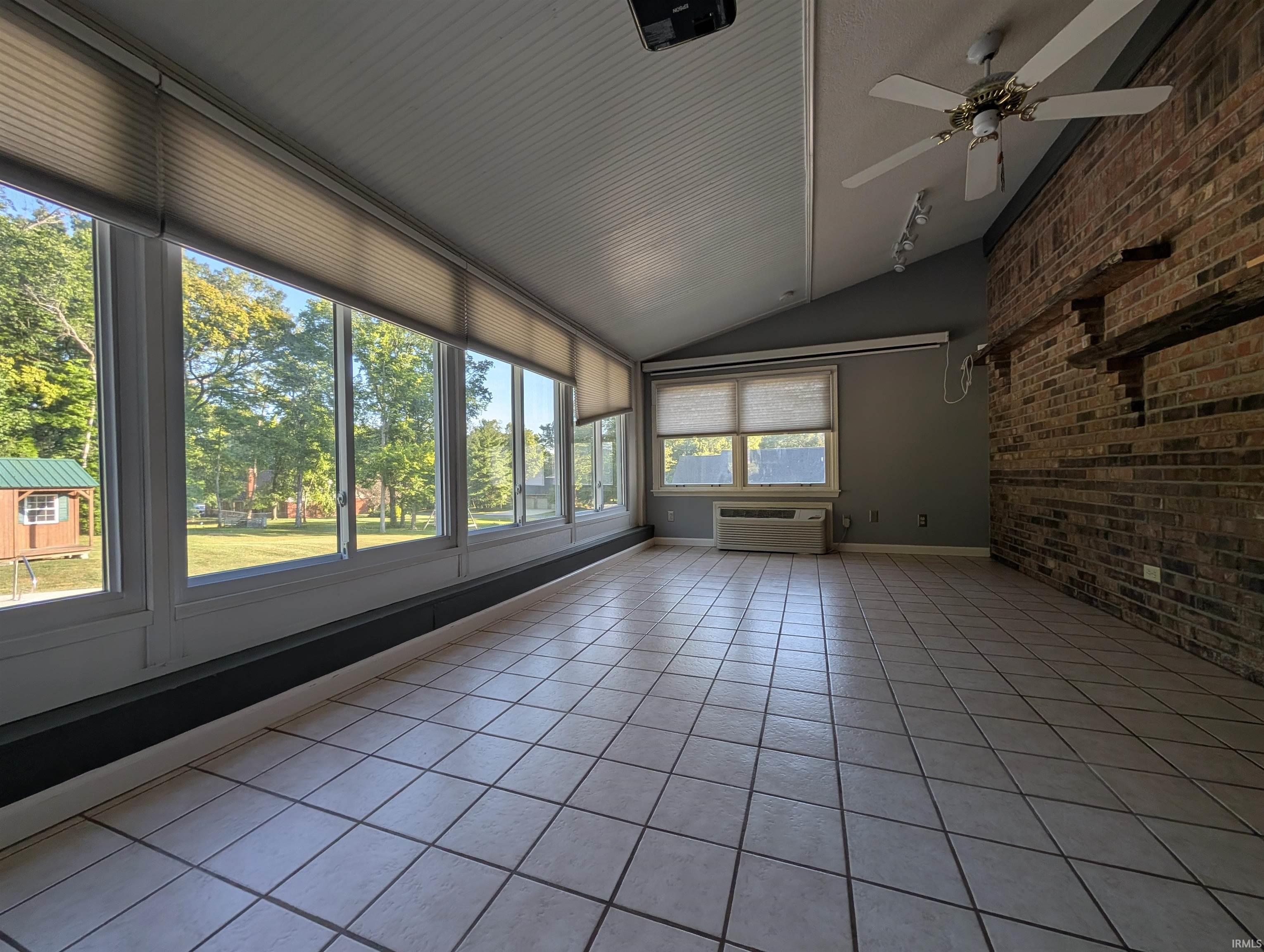 1147 N Sassafrass Drive