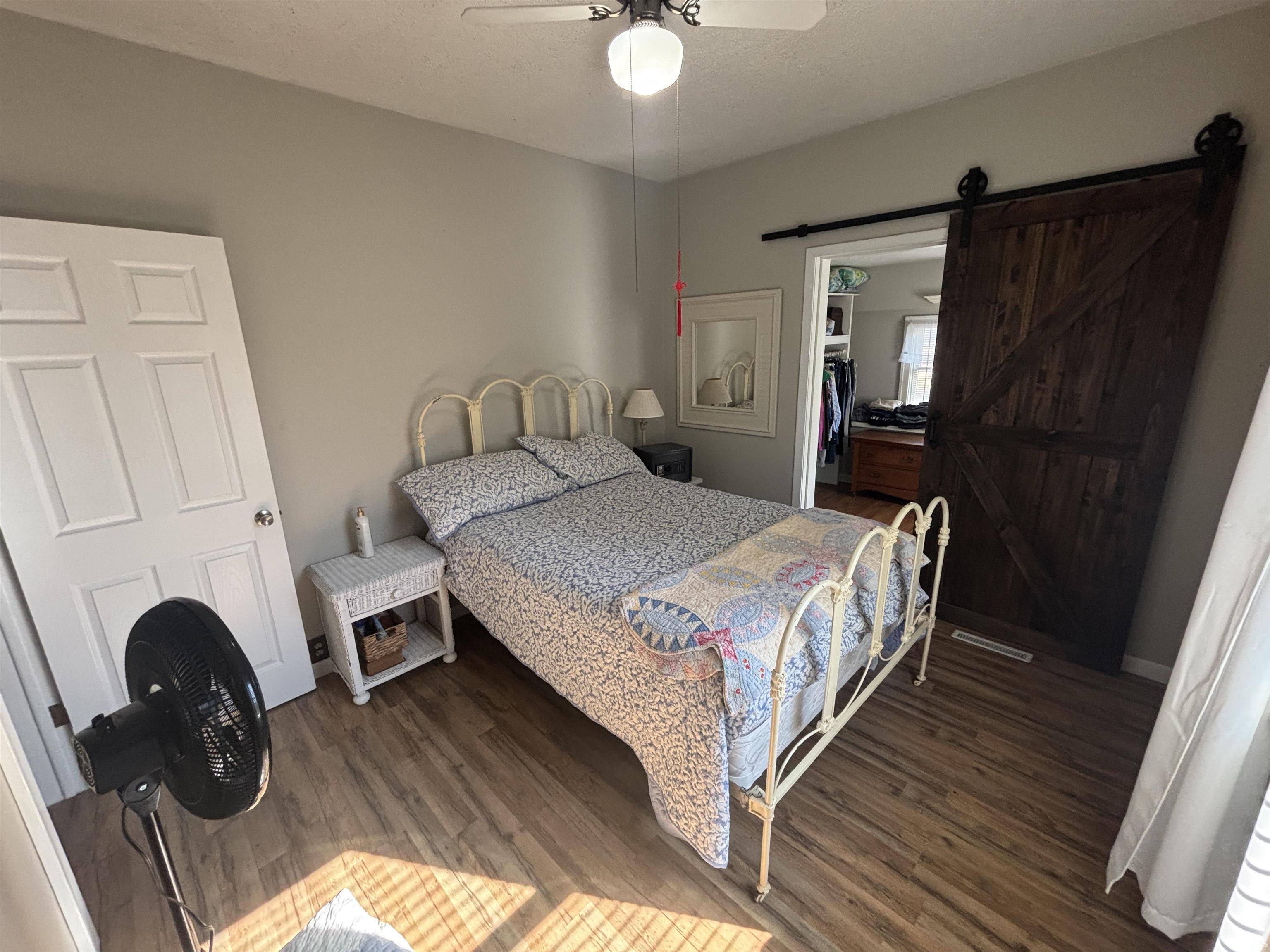 1415 E St Clair Street