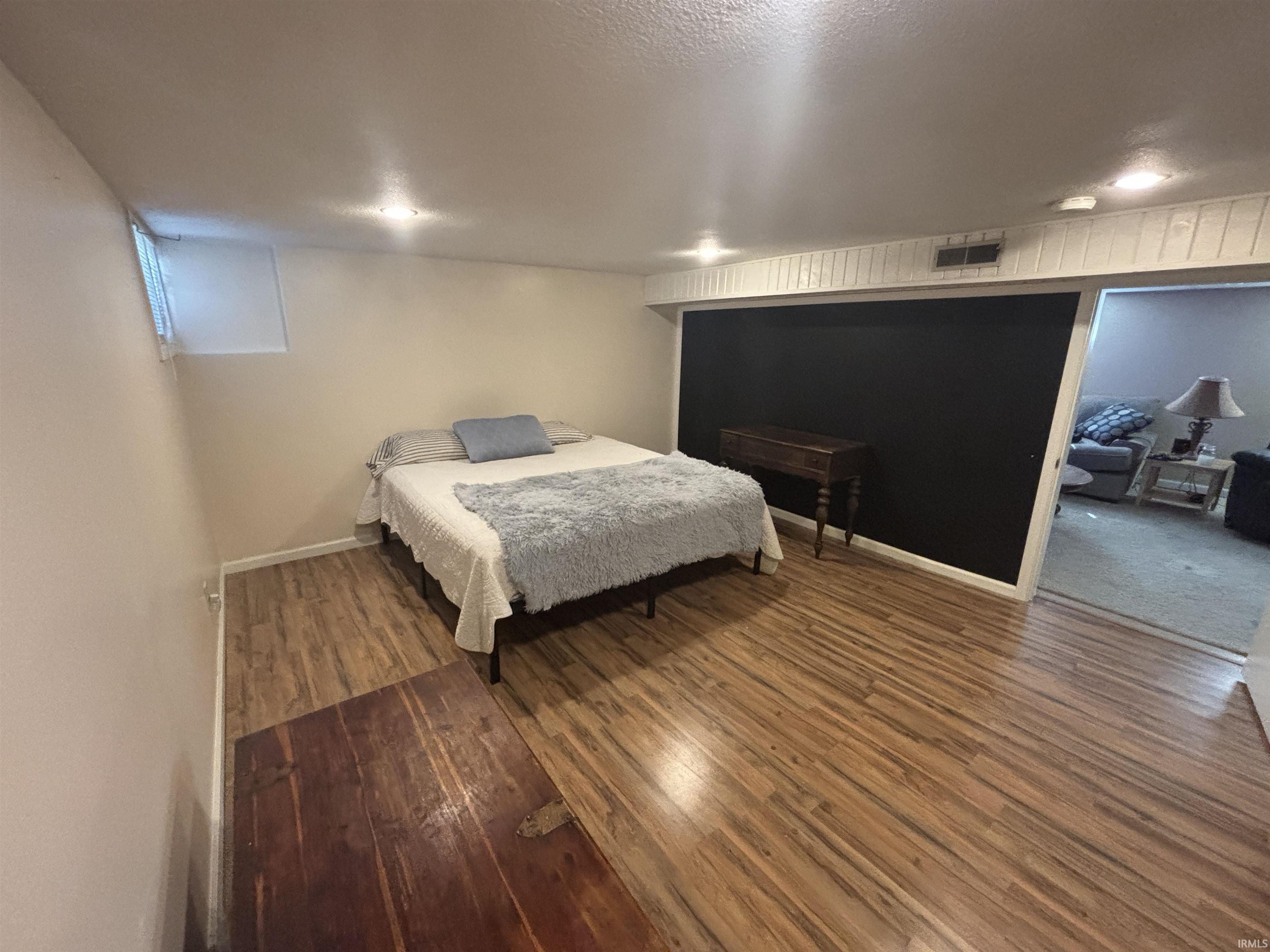 1415 E St Clair Street