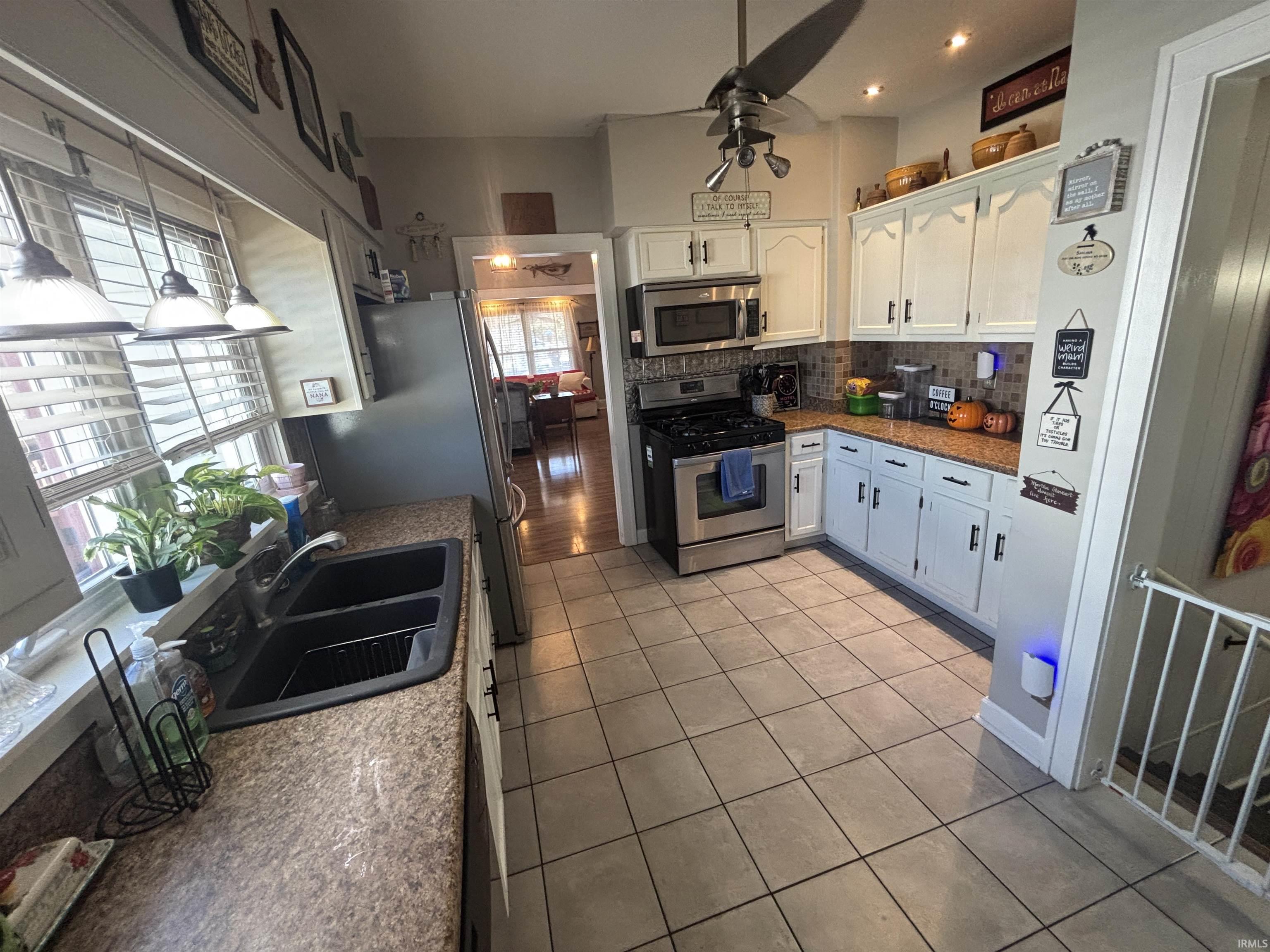 1415 E St Clair Street