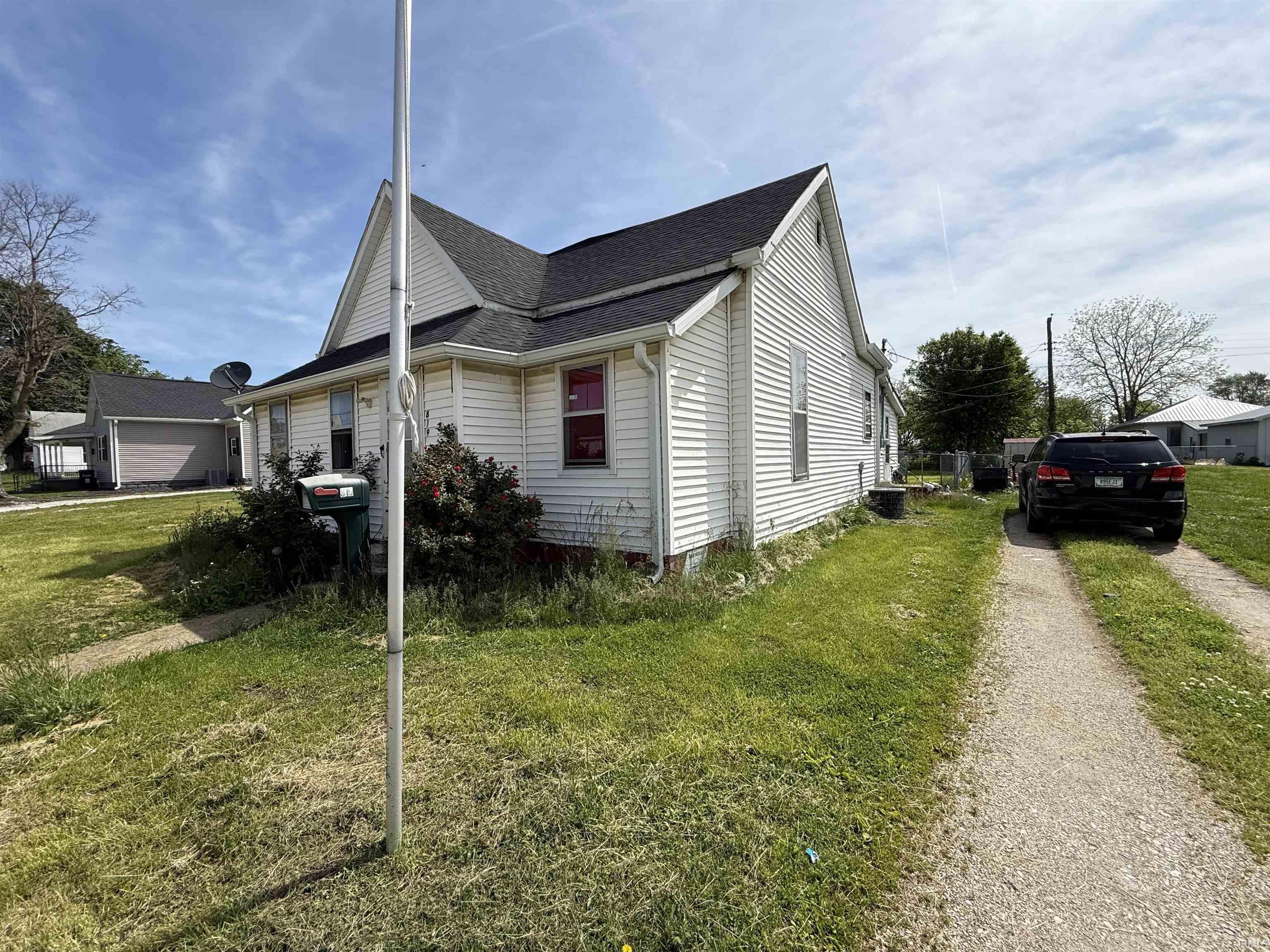 819 S Main Street