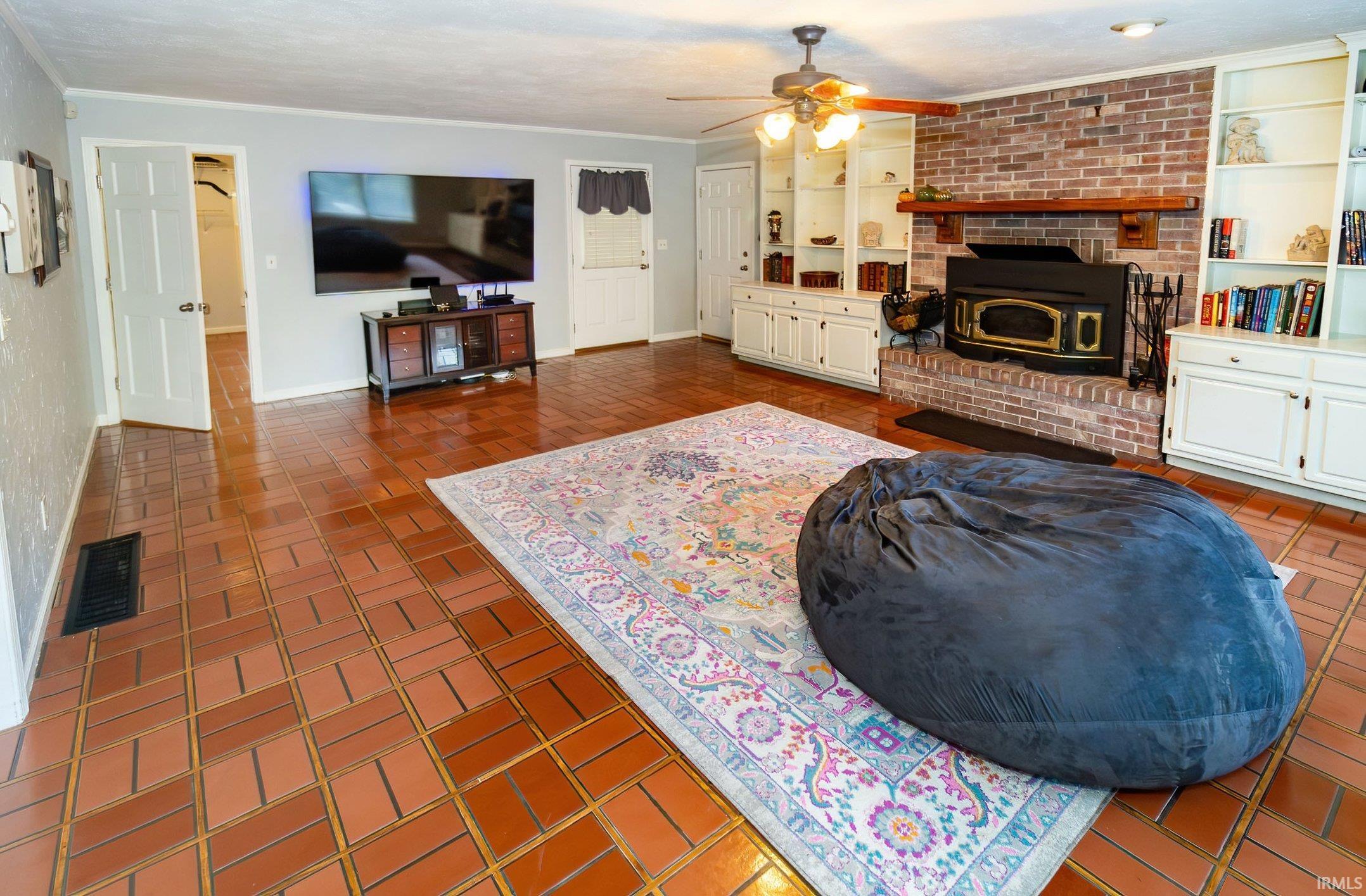 2535 Grandview Drive