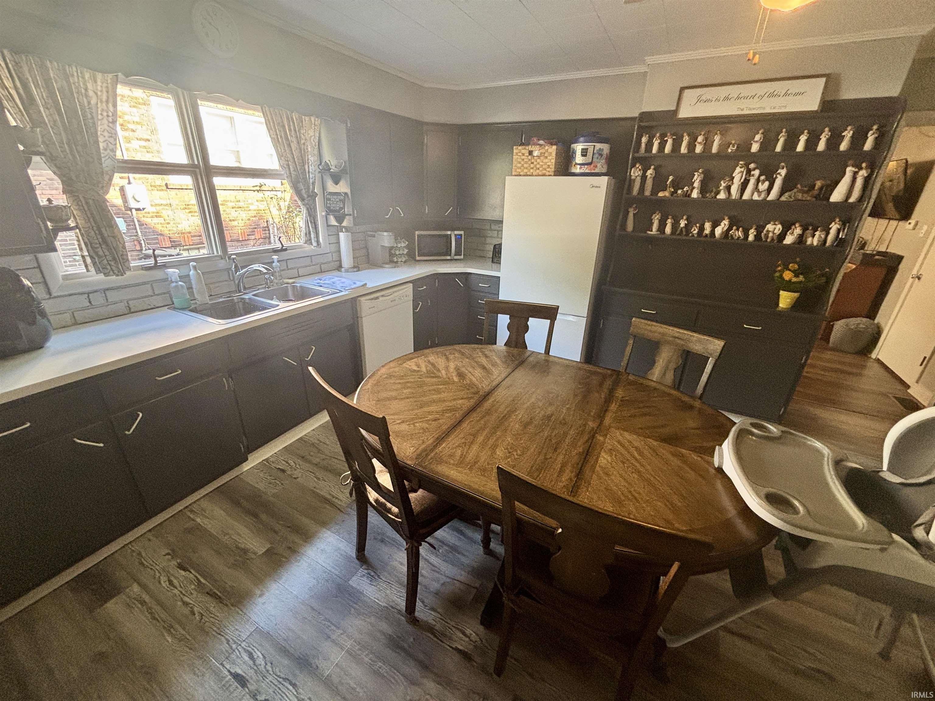 1313 Broadway Street