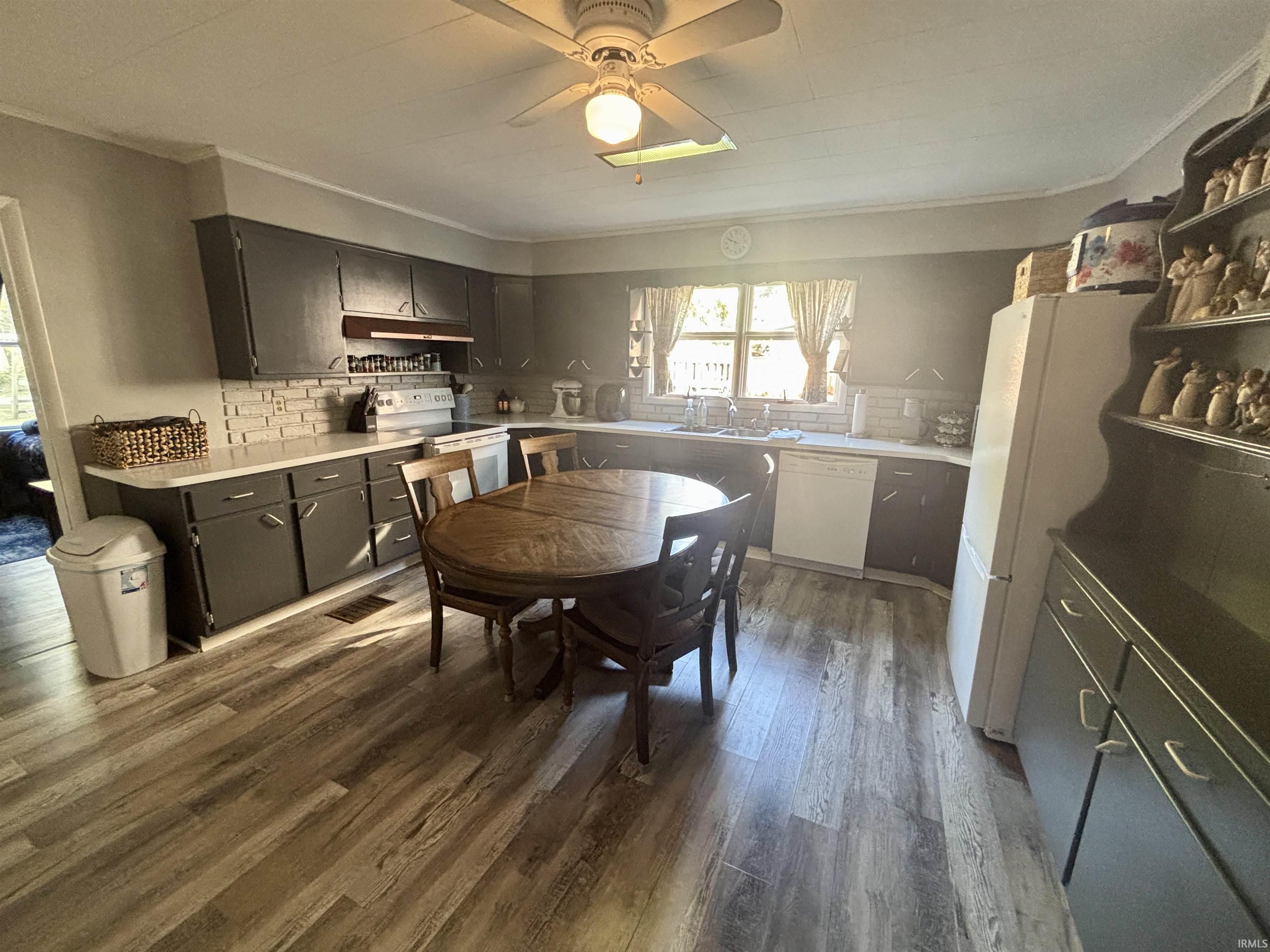 1313 Broadway Street