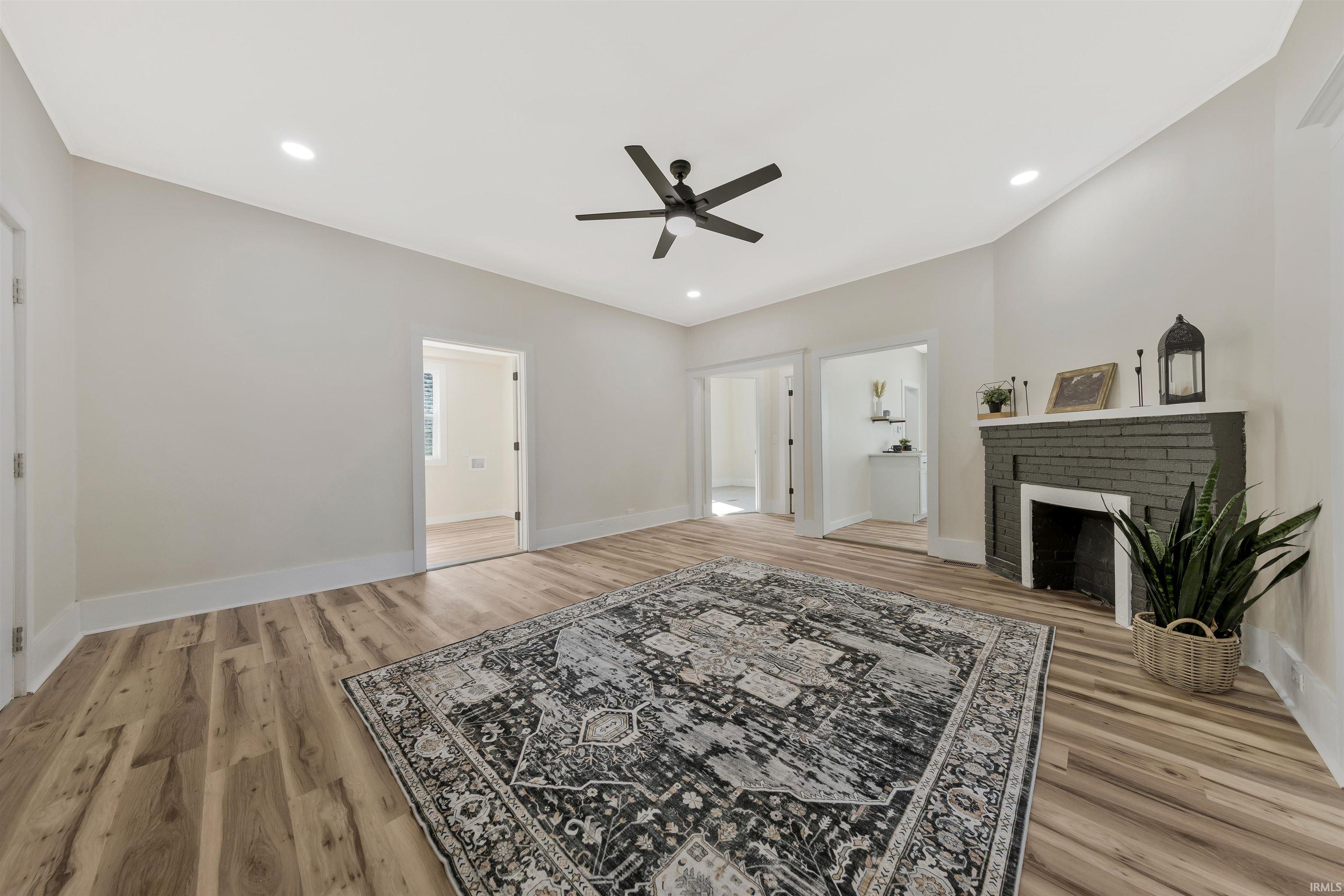 707 W 4th Street