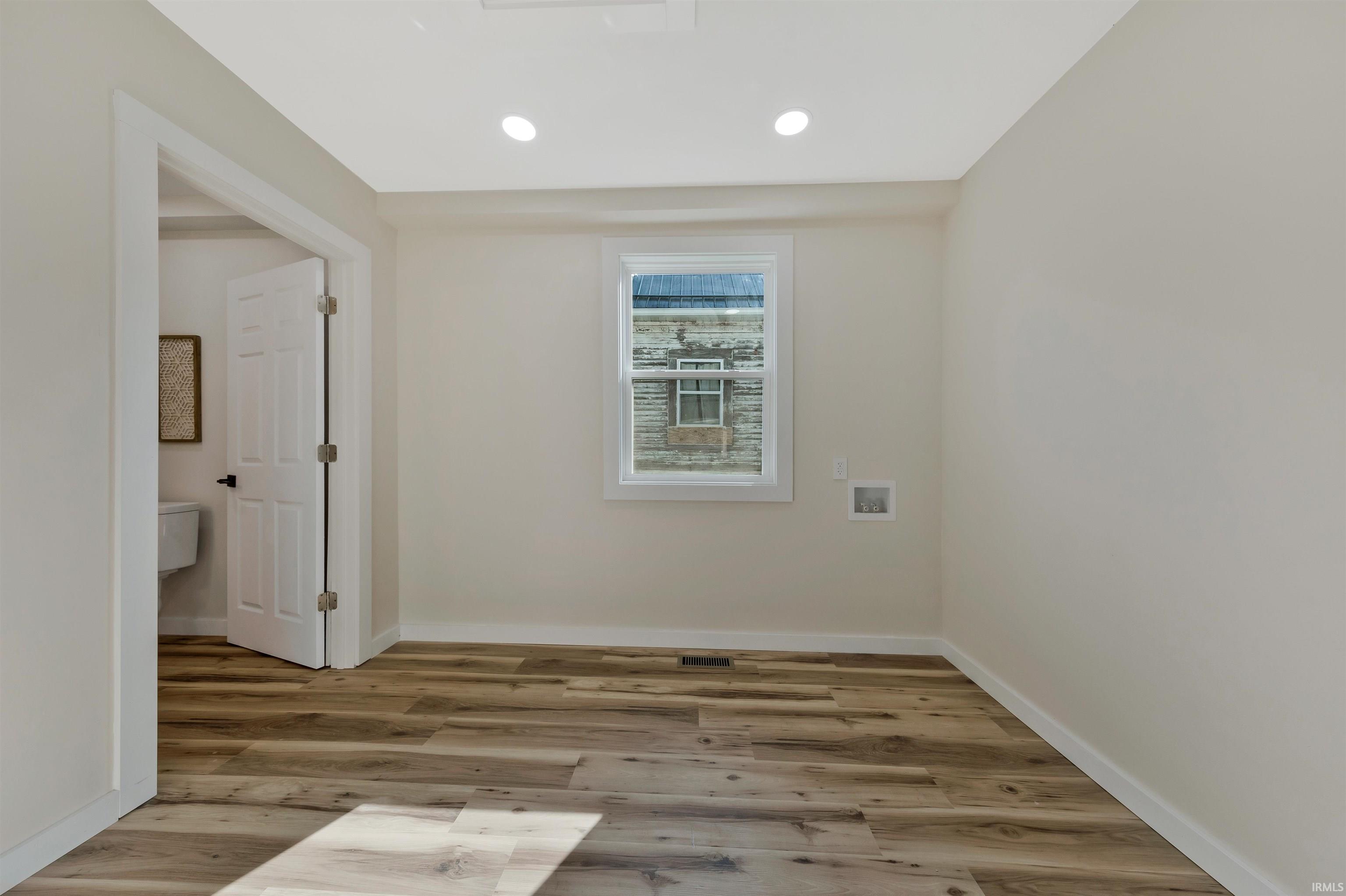 707 W 4th Street