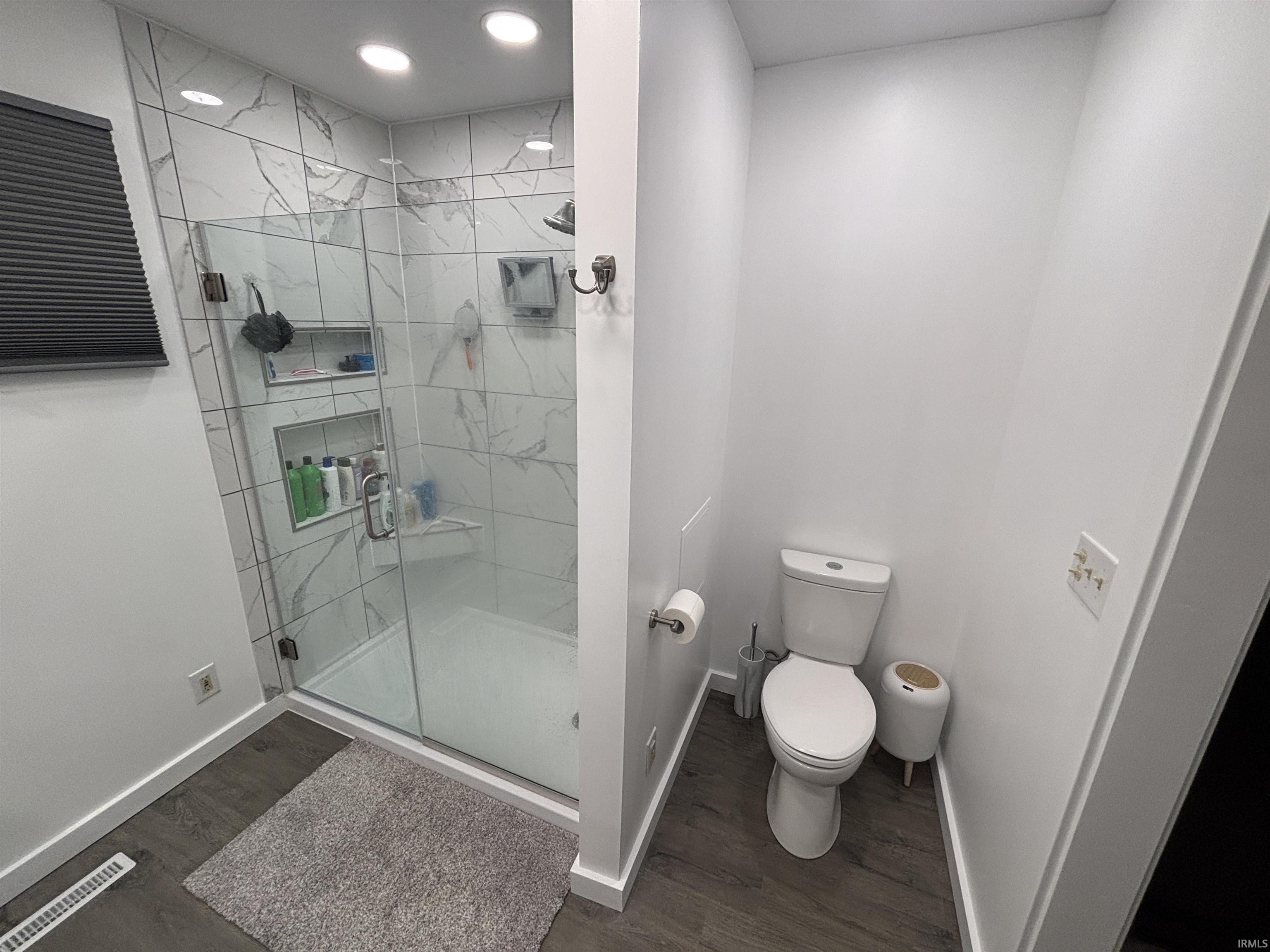 1015 N Honeysuckle Lane