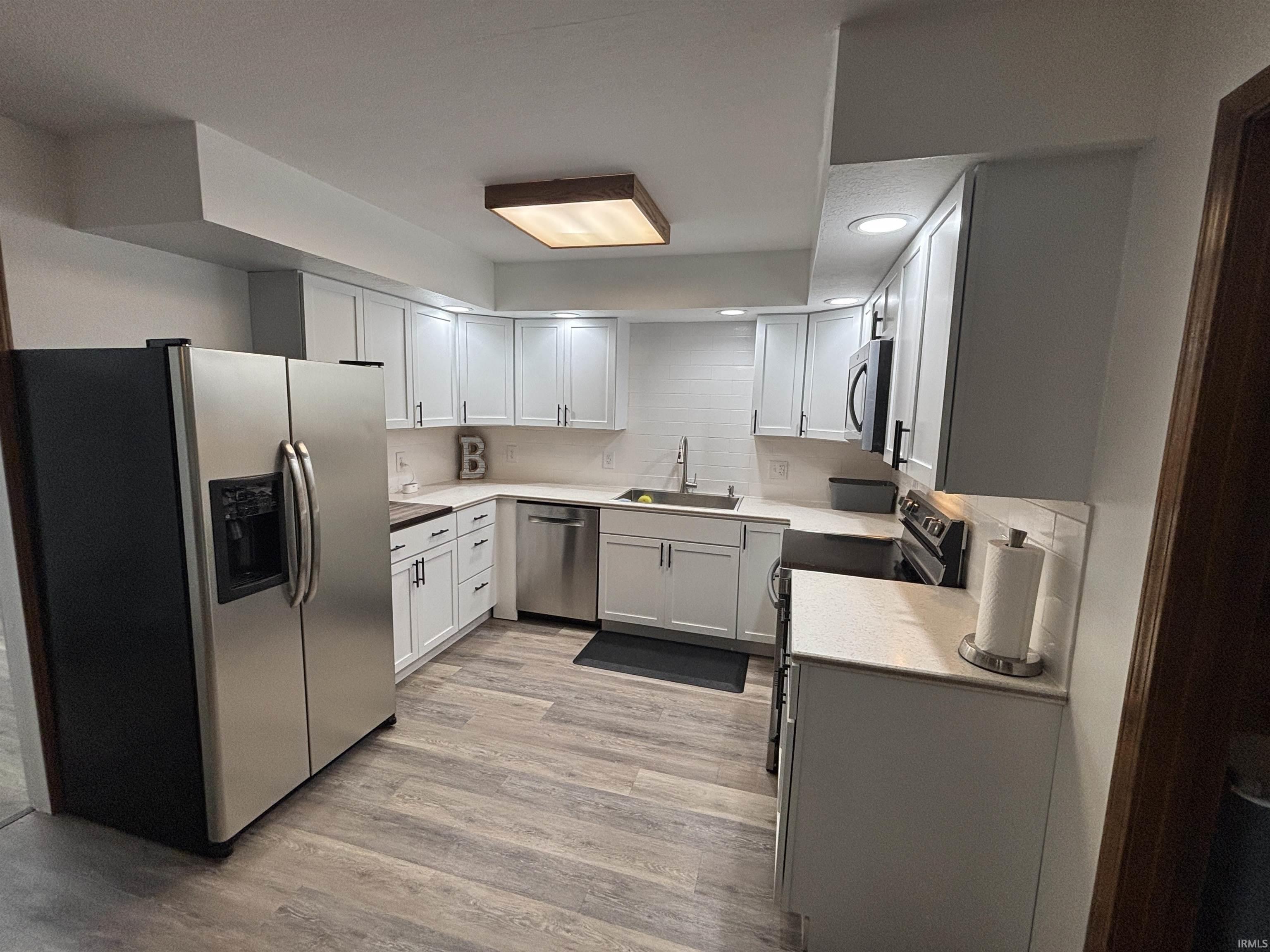 1015 N Honeysuckle Lane