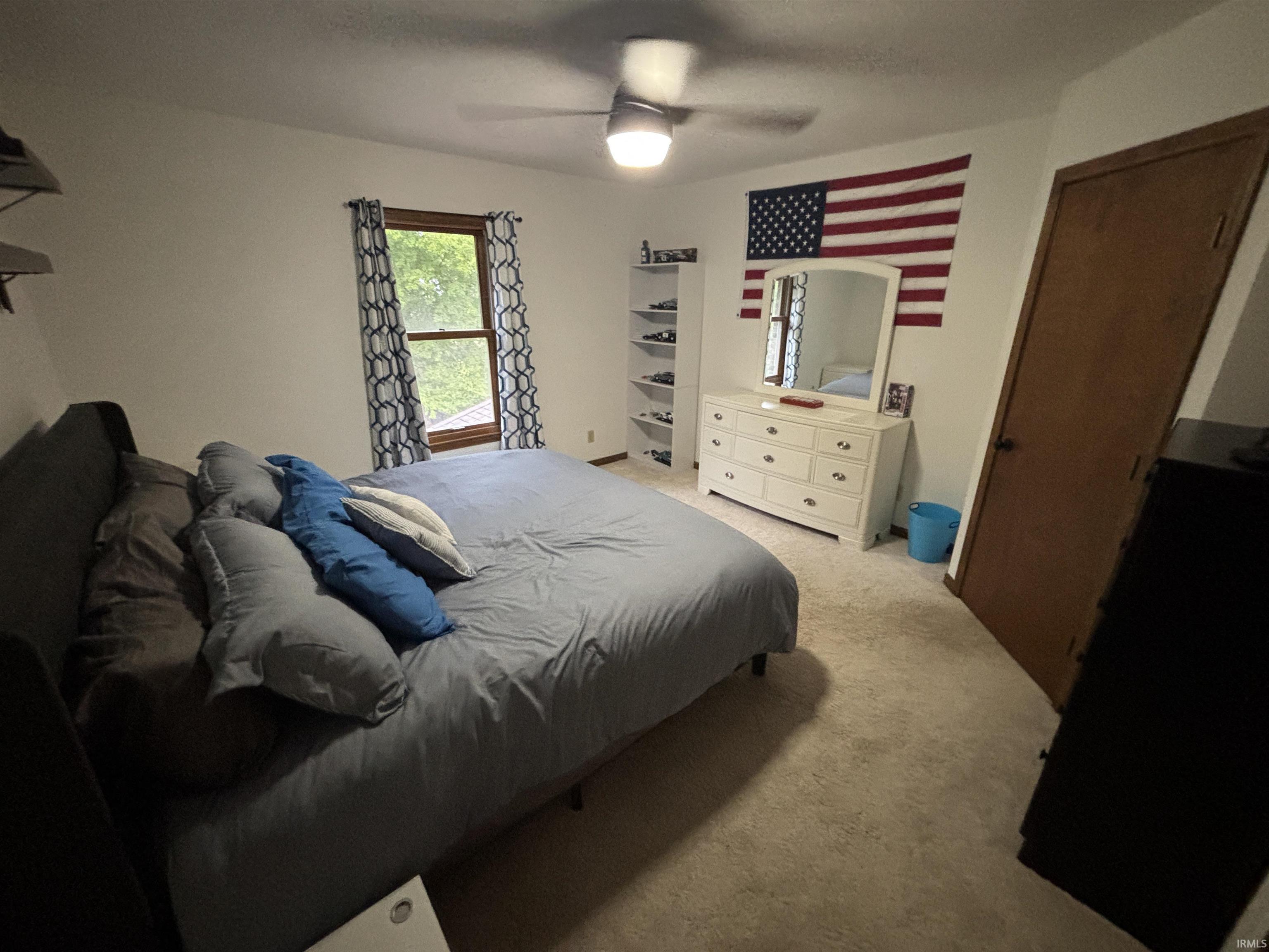 1015 N Honeysuckle Lane