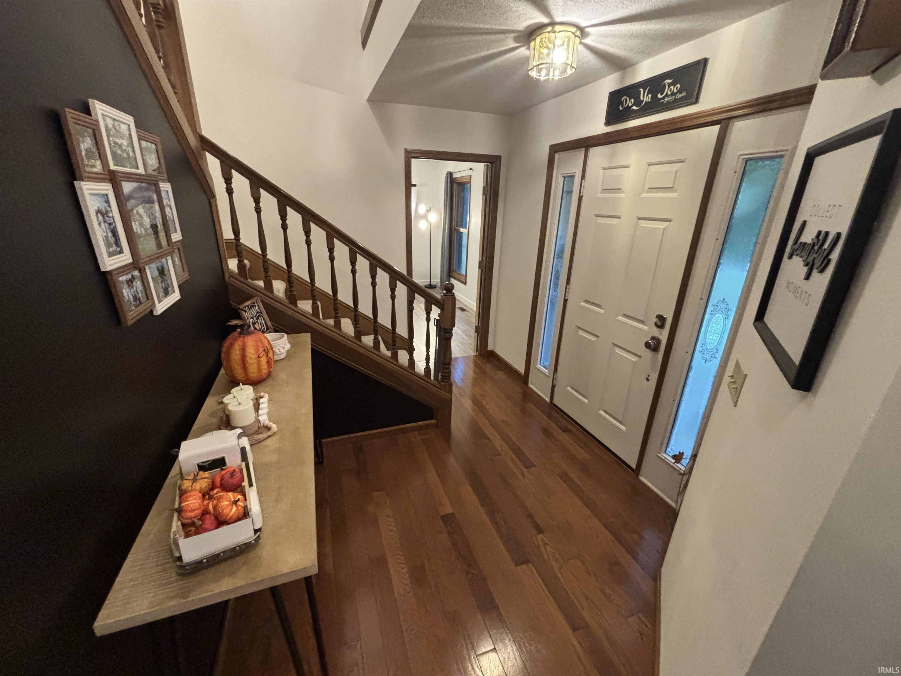 1015 N Honeysuckle Lane