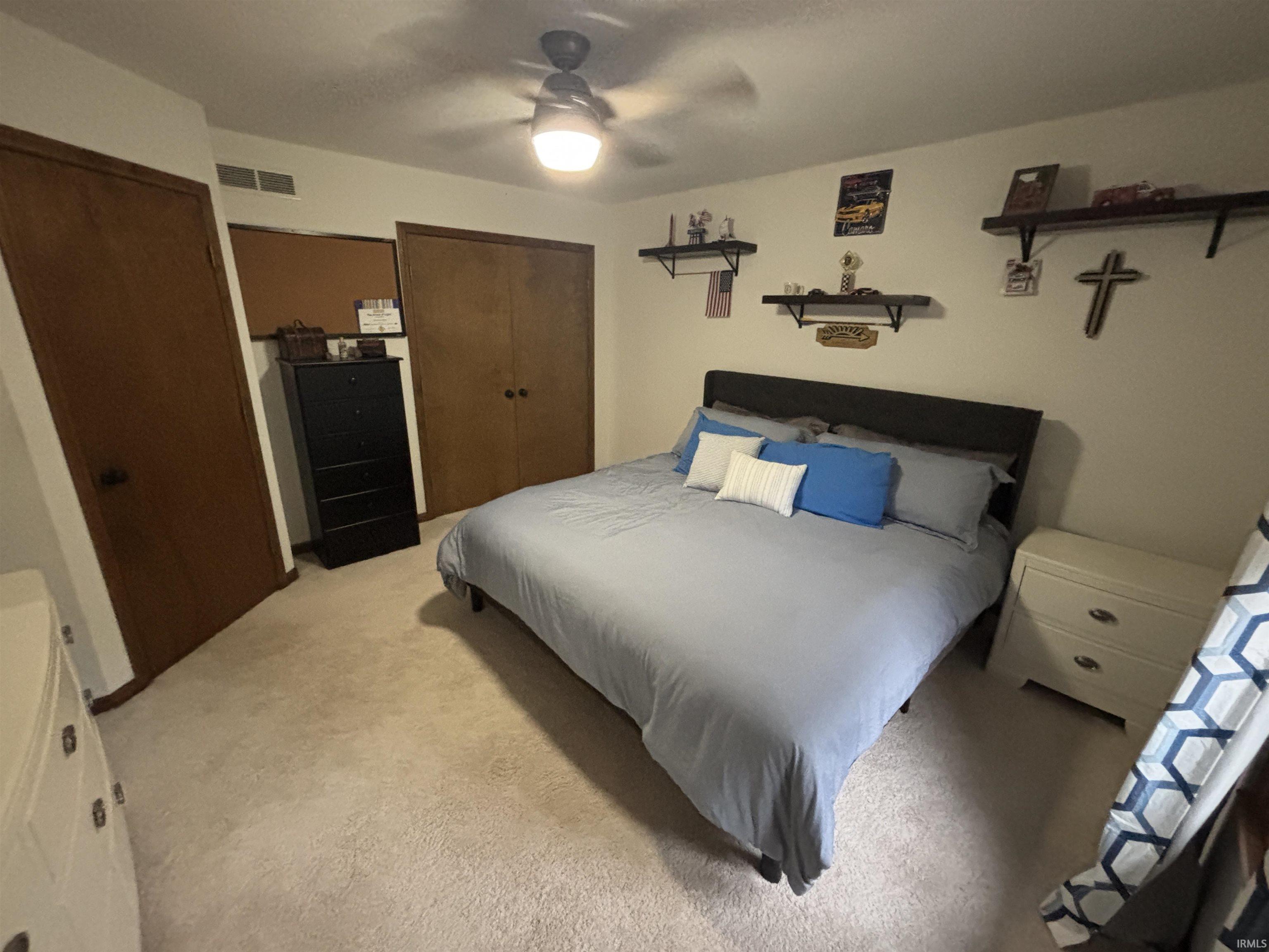 1015 N Honeysuckle Lane