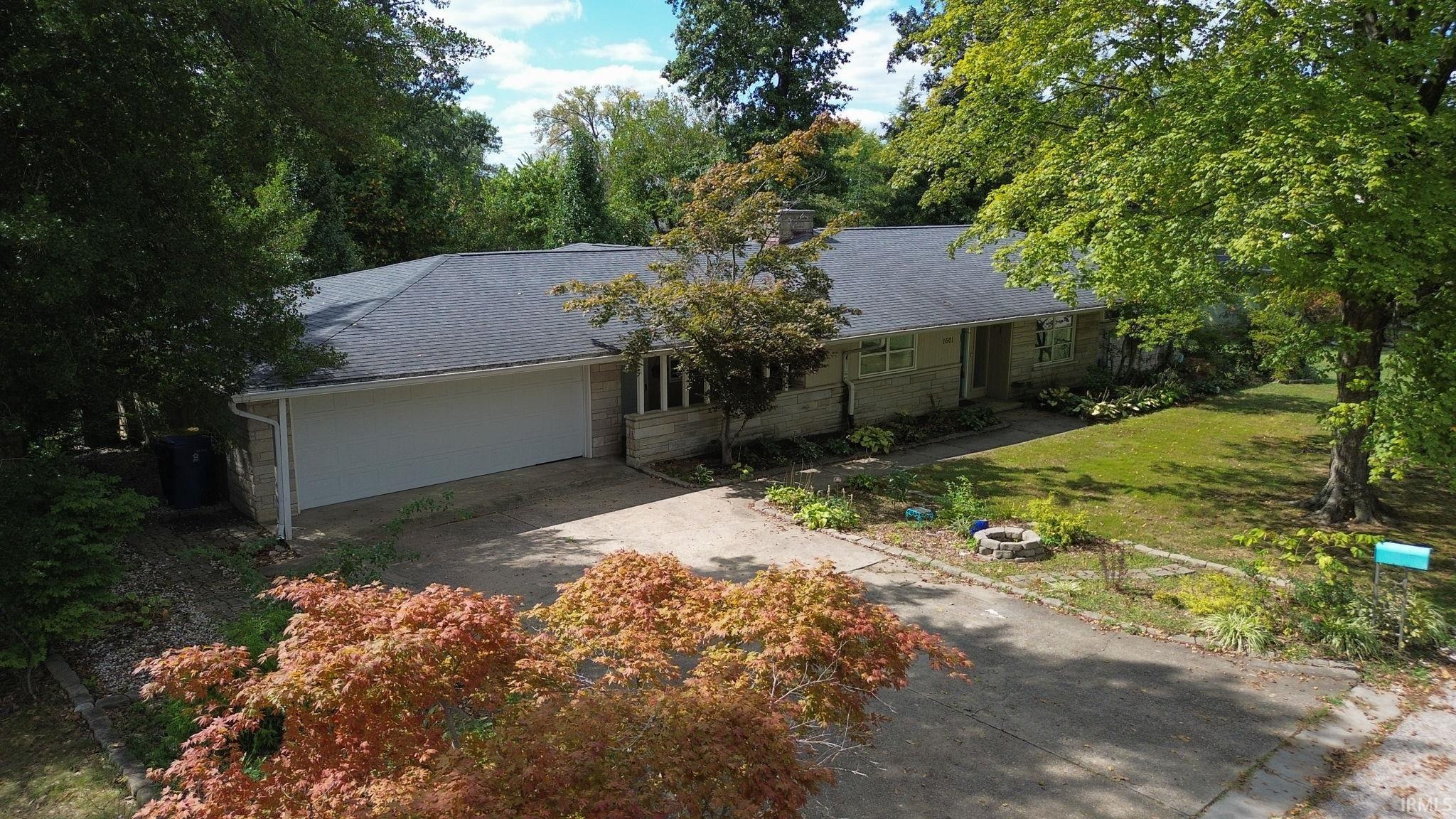 1601 Weed Lane