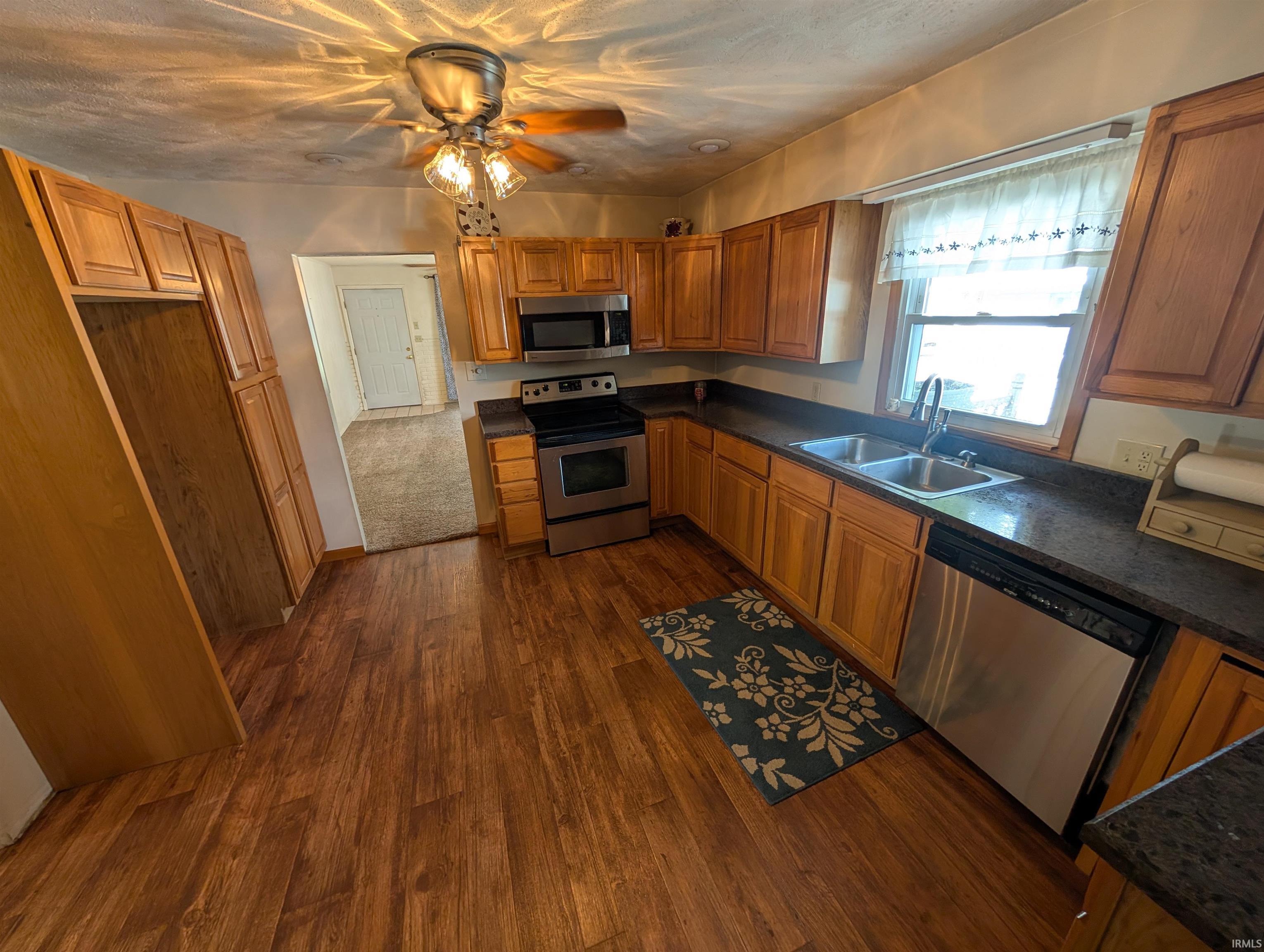 605 S Breckenridge Street