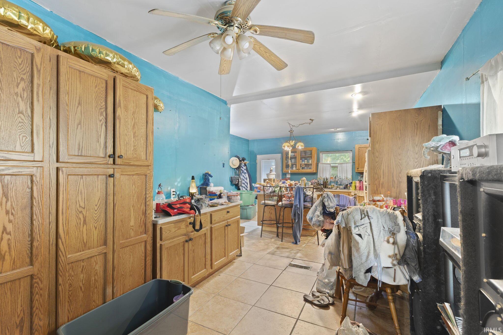 6347 E Overhead Road